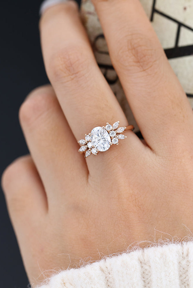 oval-shaped-moissanite-cluster-engagement-ring-15