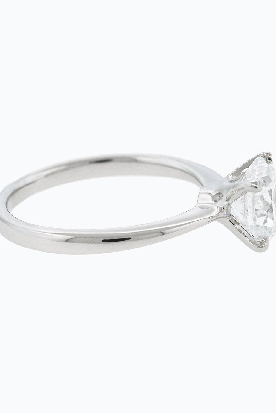 round-shaped-moissanite-solitaire-engagement-ring-12
