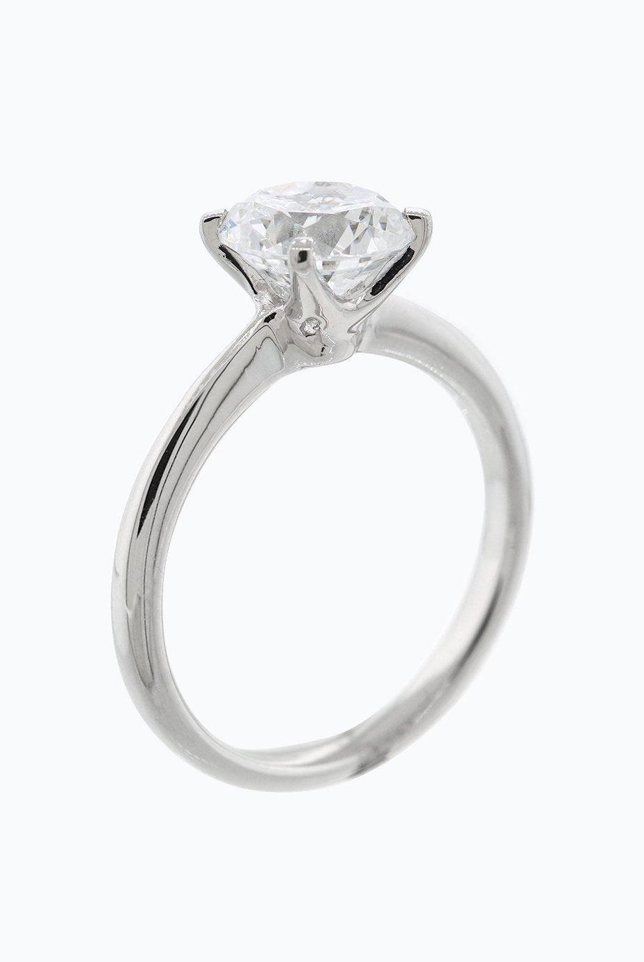 1-50-ct-round-shaped-moissanite-solitaire-engagement-ring-15
