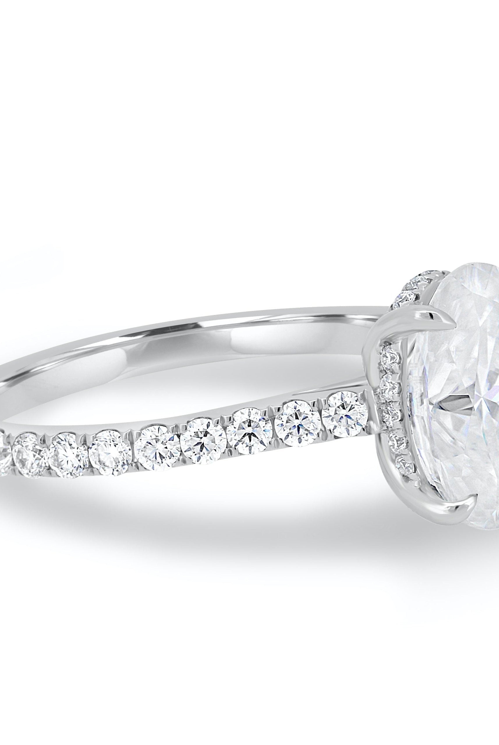 Moissanite jewelry set for Mother's Day celebration gifts suggestions