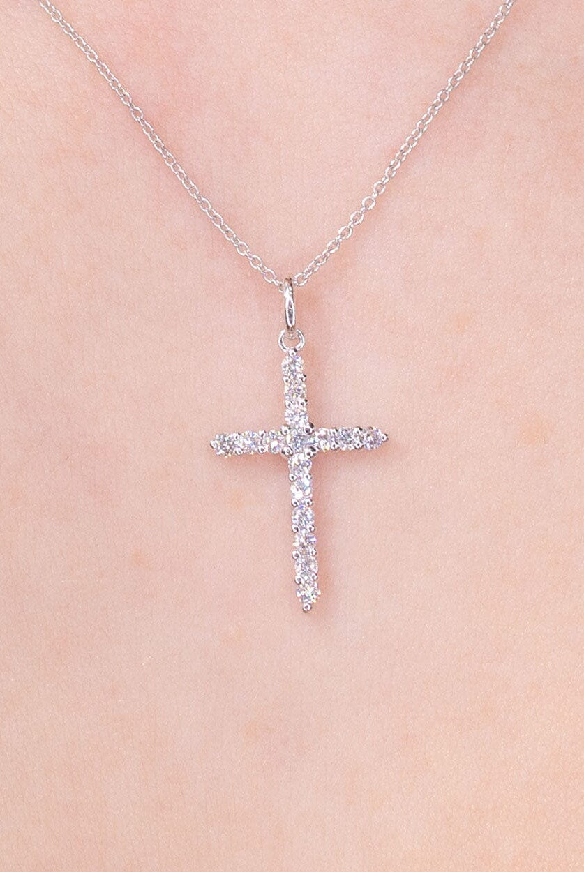 0-31ct-round-moissanite-cross-nacklace