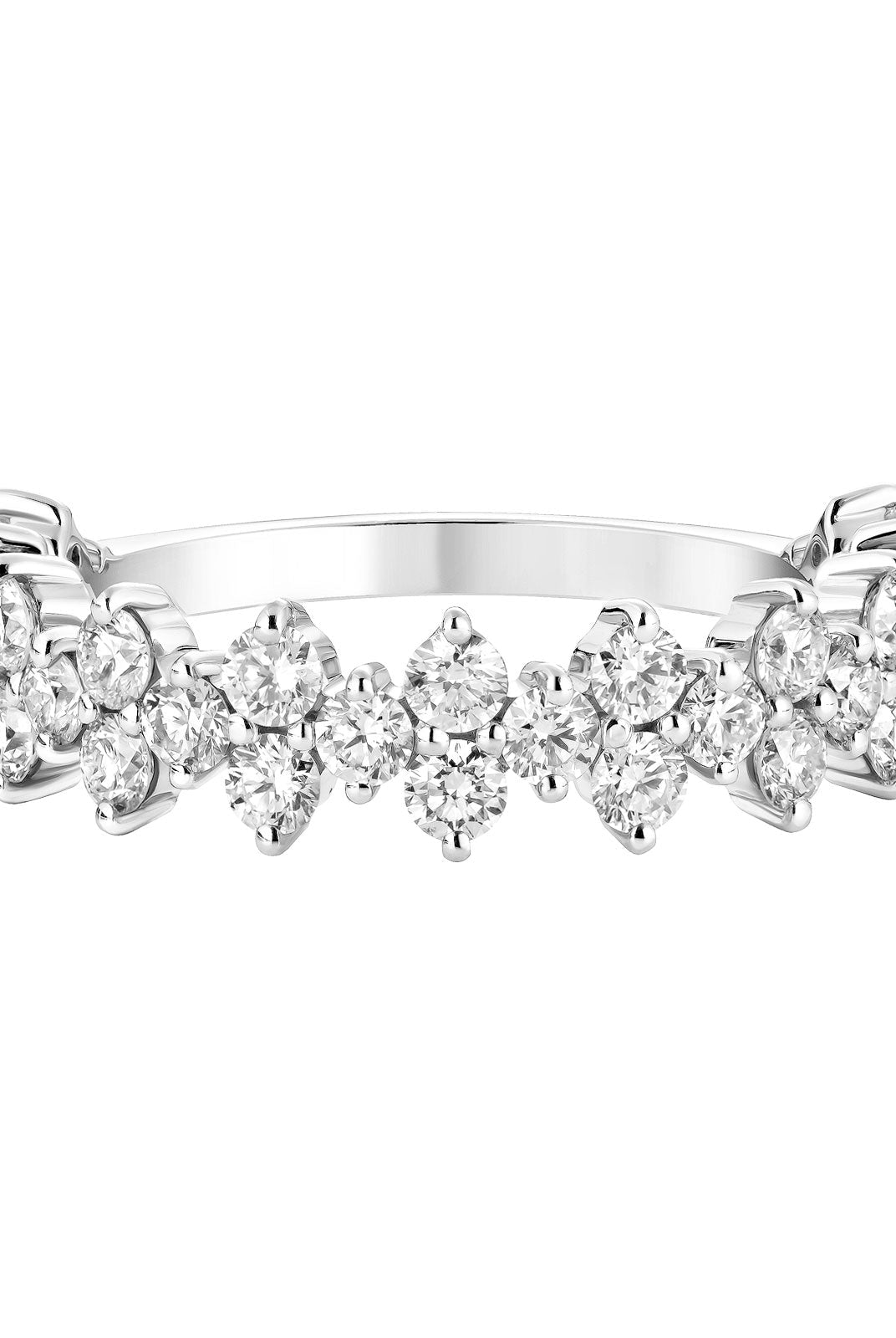 round-shaped-moissanite-cluster-wedding-band