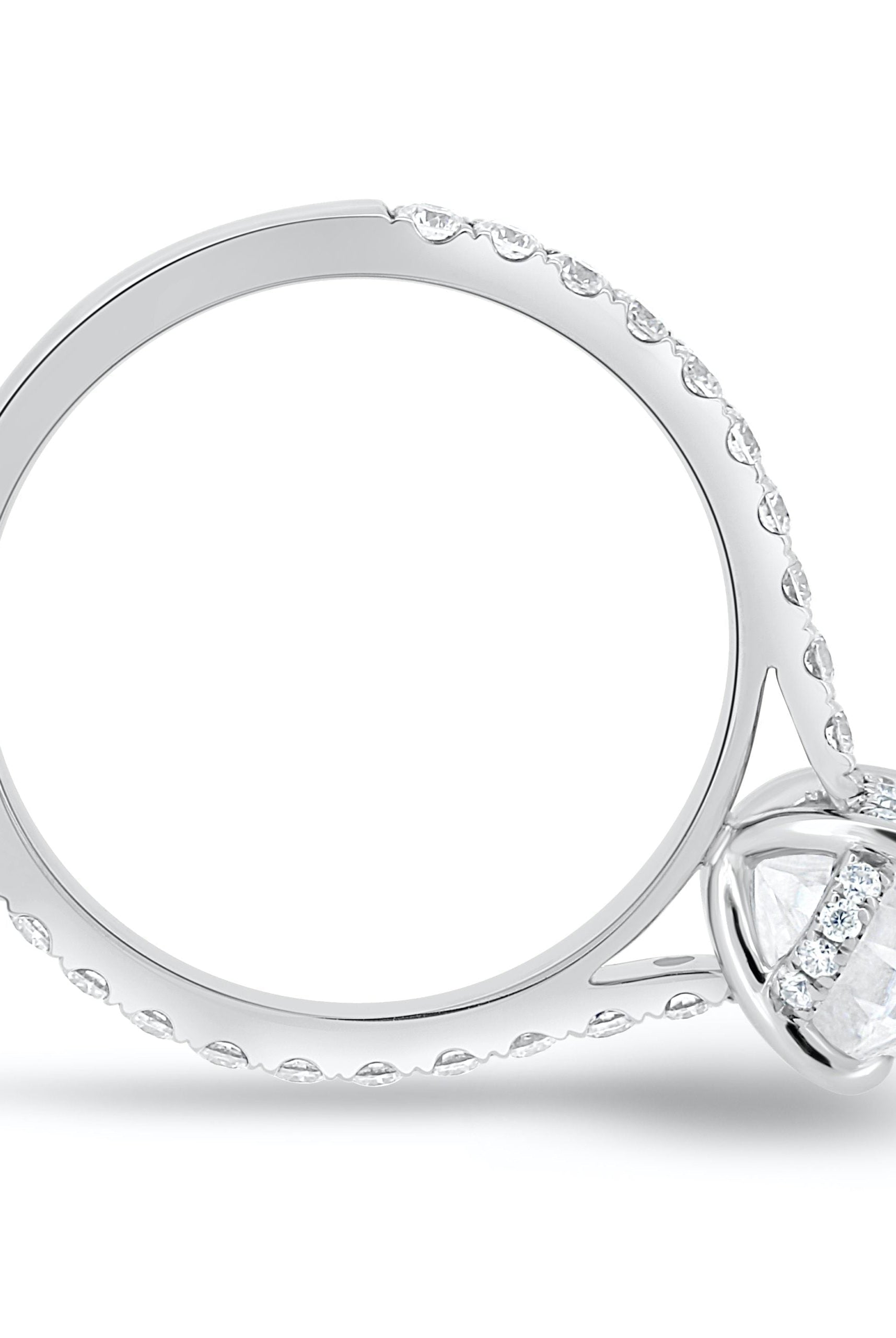 Moissanite jewelry set for New Year celebration gifts suggestions