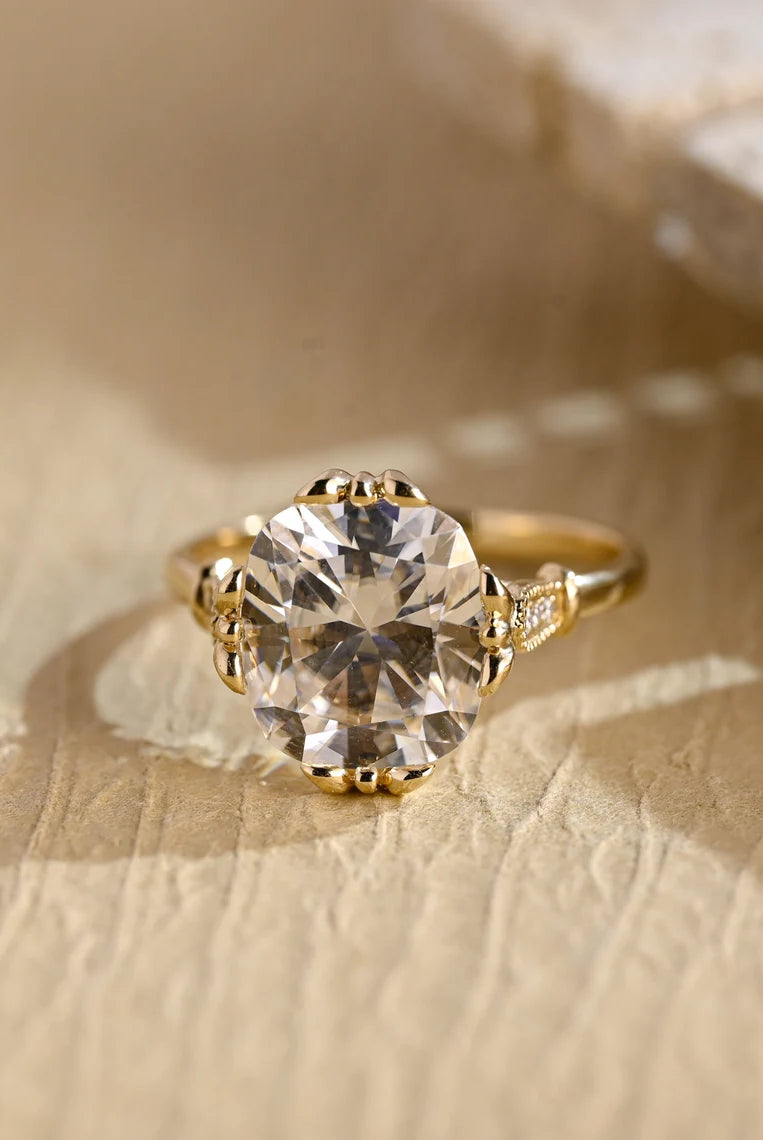 Oval Cut Moissanite Ring