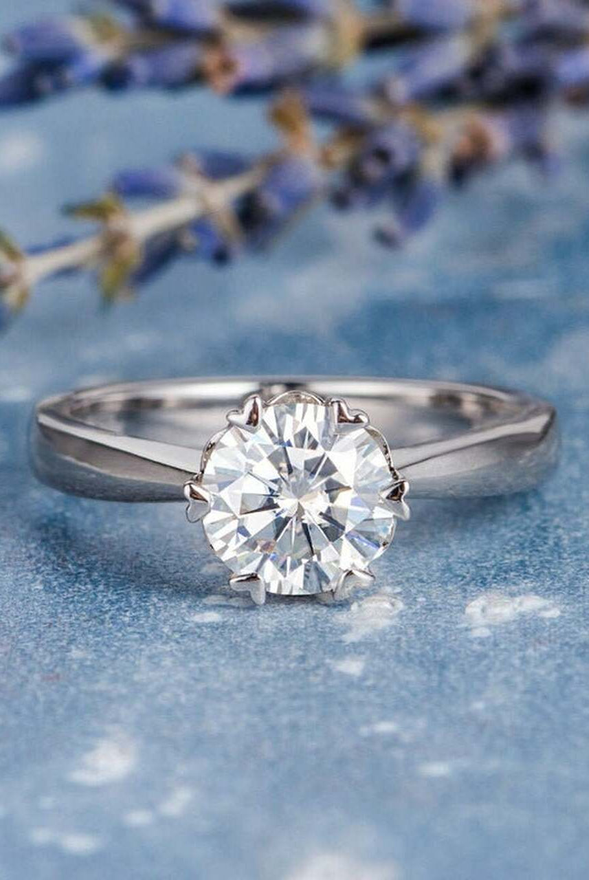 Round Brilliant Moissanite Ring