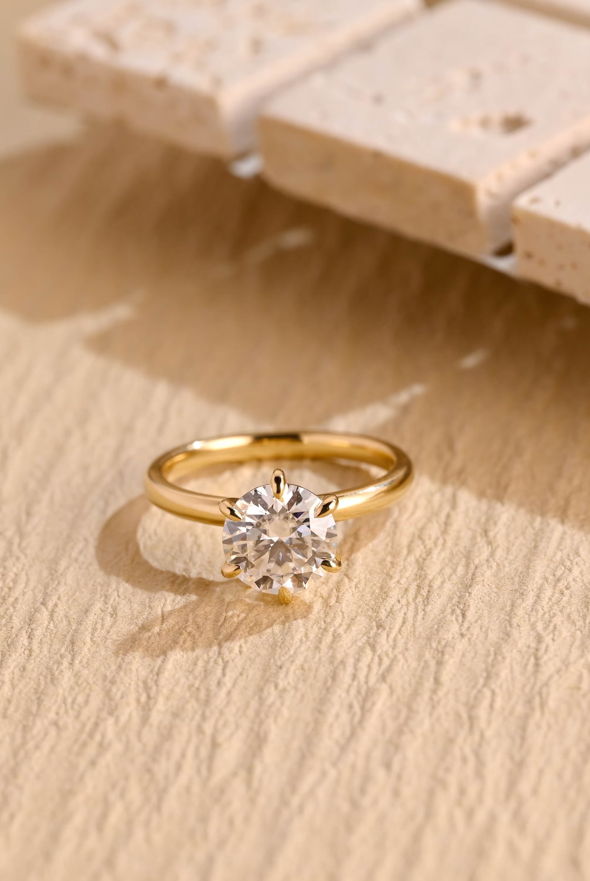 1 Carat Moissanite Engagement Ring