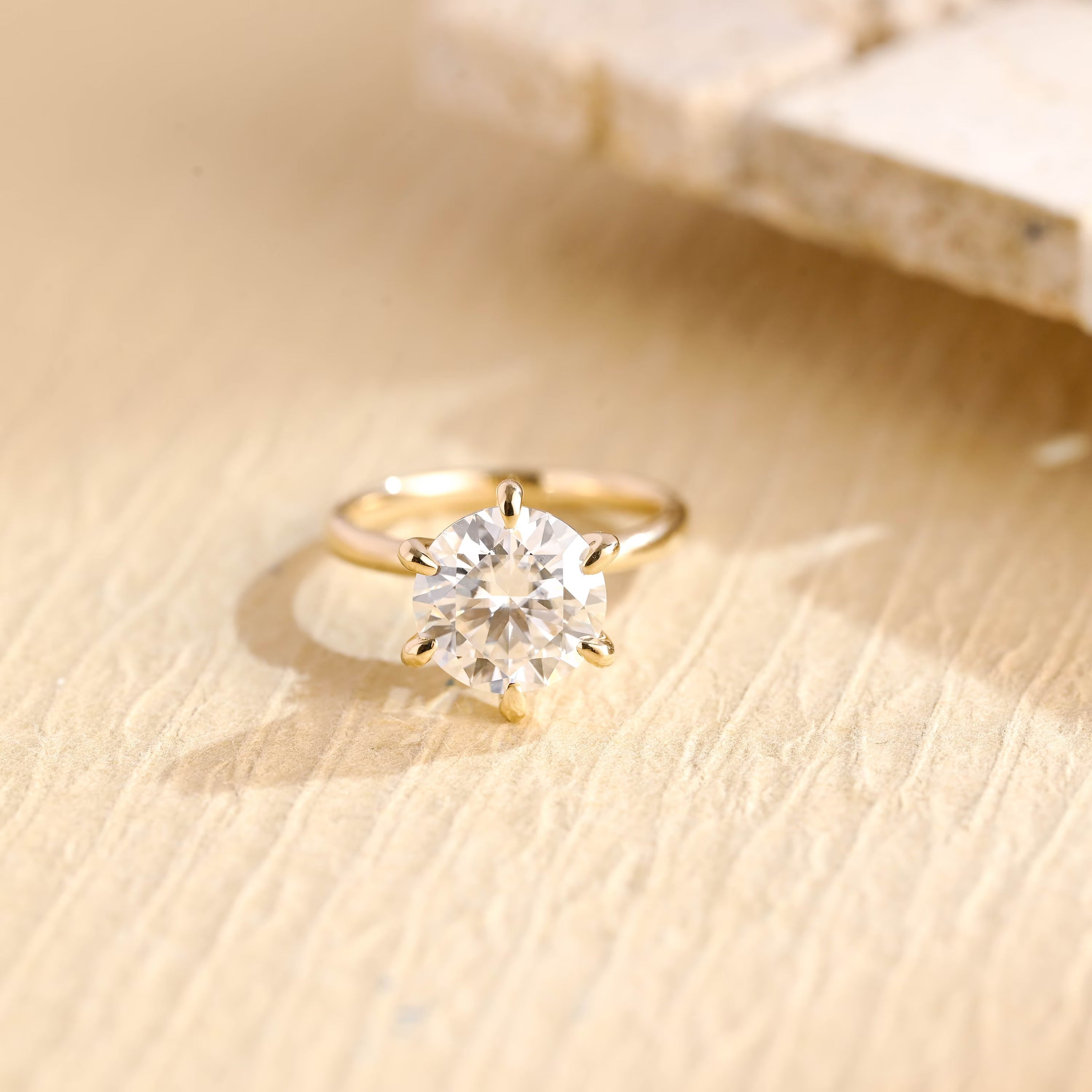 1 Carat Moissanite Engagement Ring
