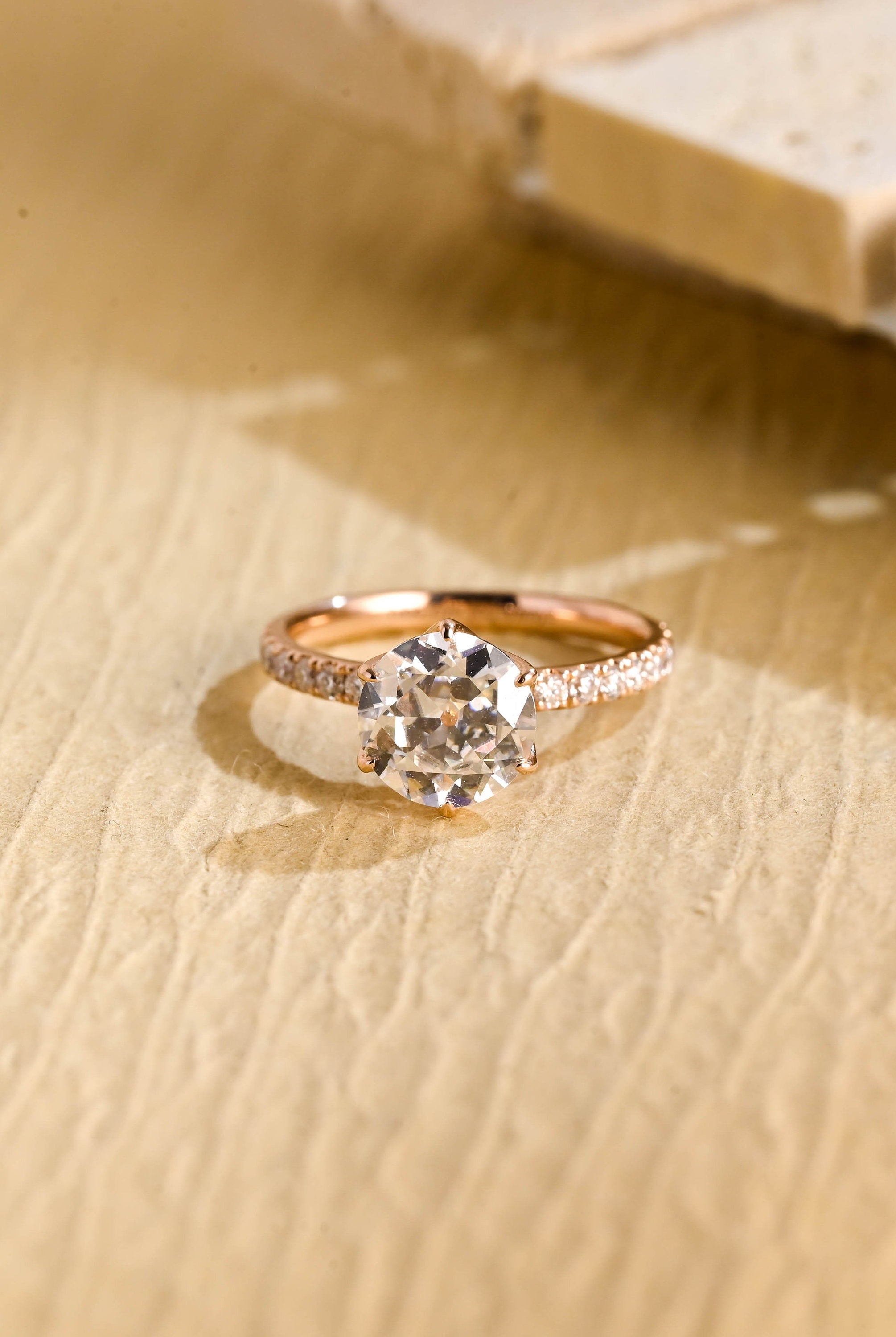 1 Carat Moissanite Engagement Ring