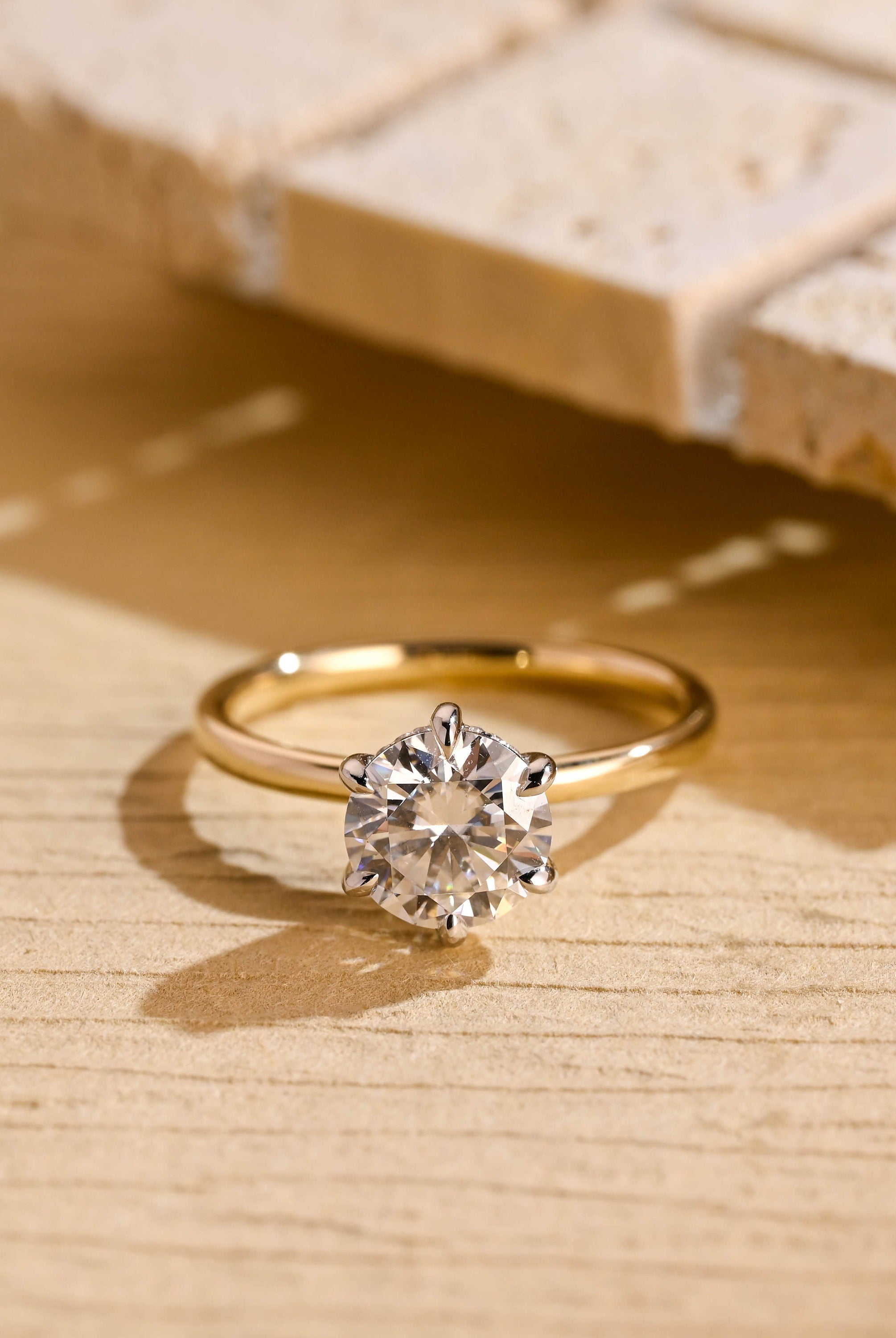 1 Carat Moissanite Engagement Ring