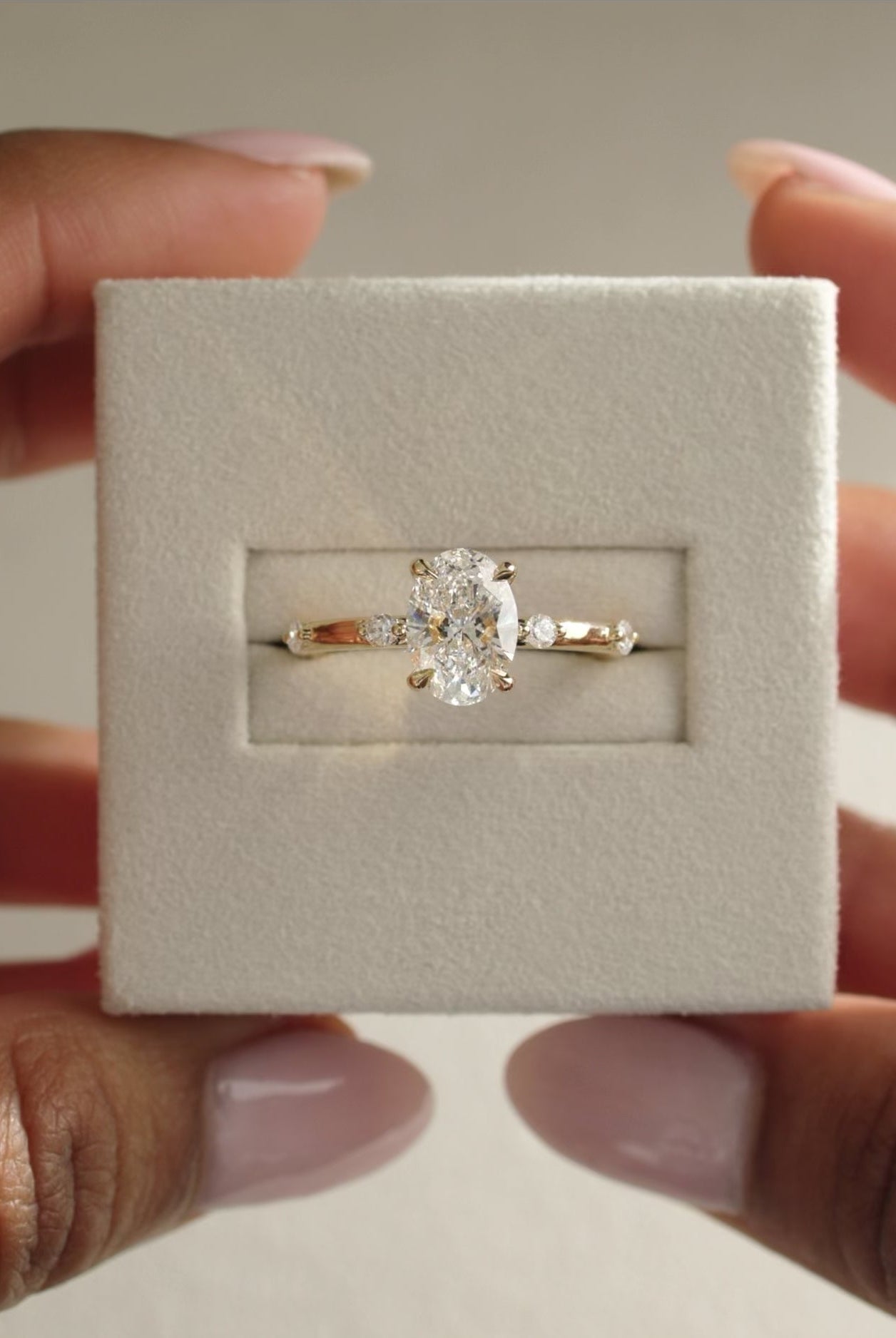 Oval Cut Moissanite Engagement Ring