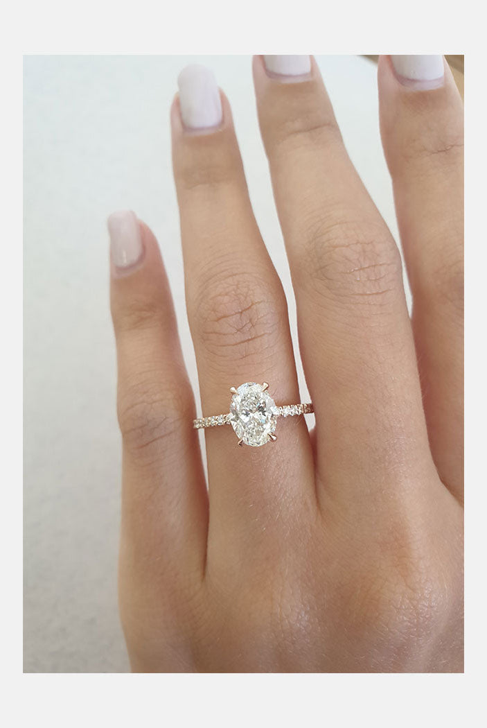 Oval Moissanite Engagement Ring