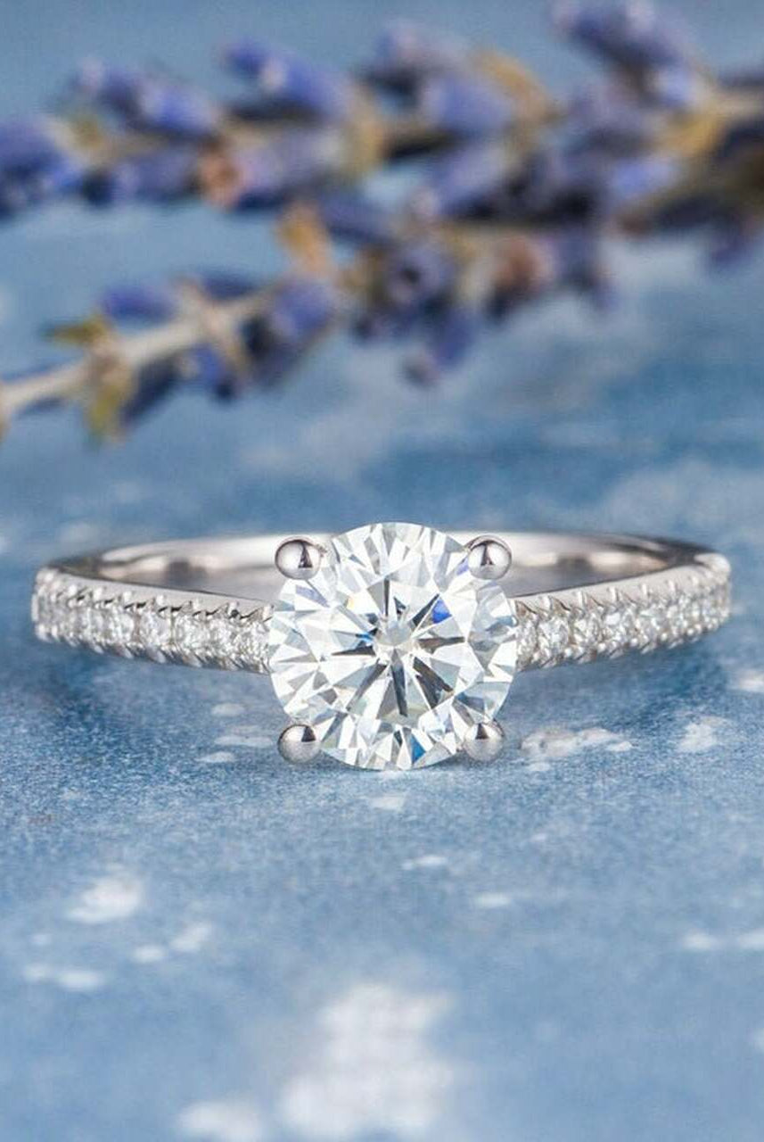 Round Brilliant Moissanite Ring