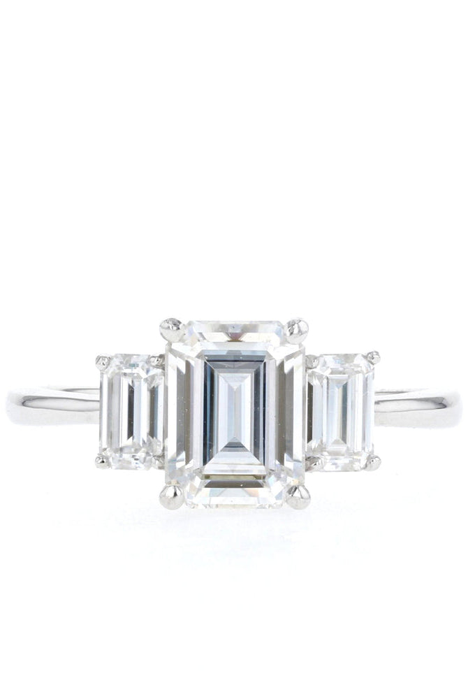 Luxury Moissanite Engagement Ring