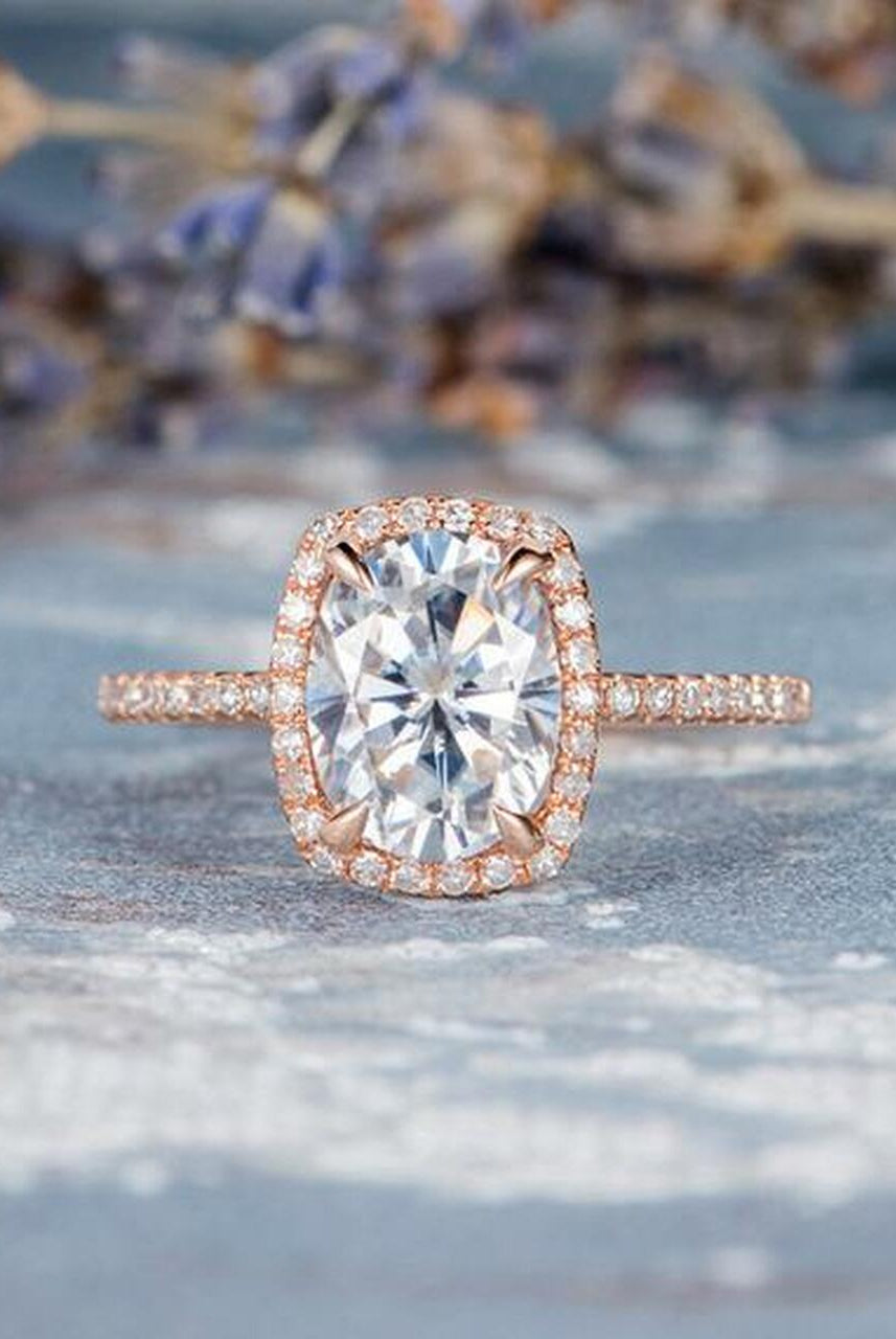Oval Moissanite Engagement Ring