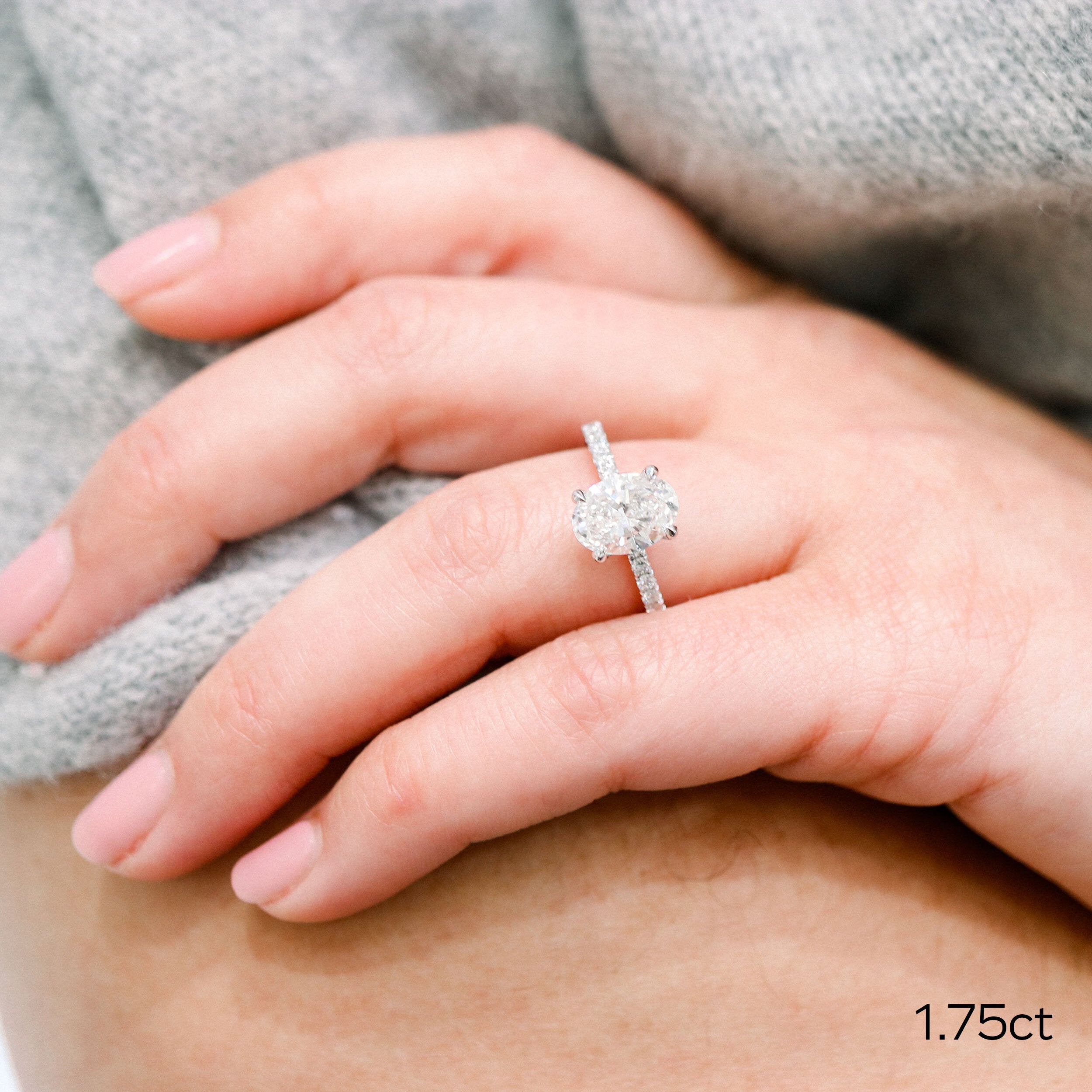 Oval Cut Moissanite Ring