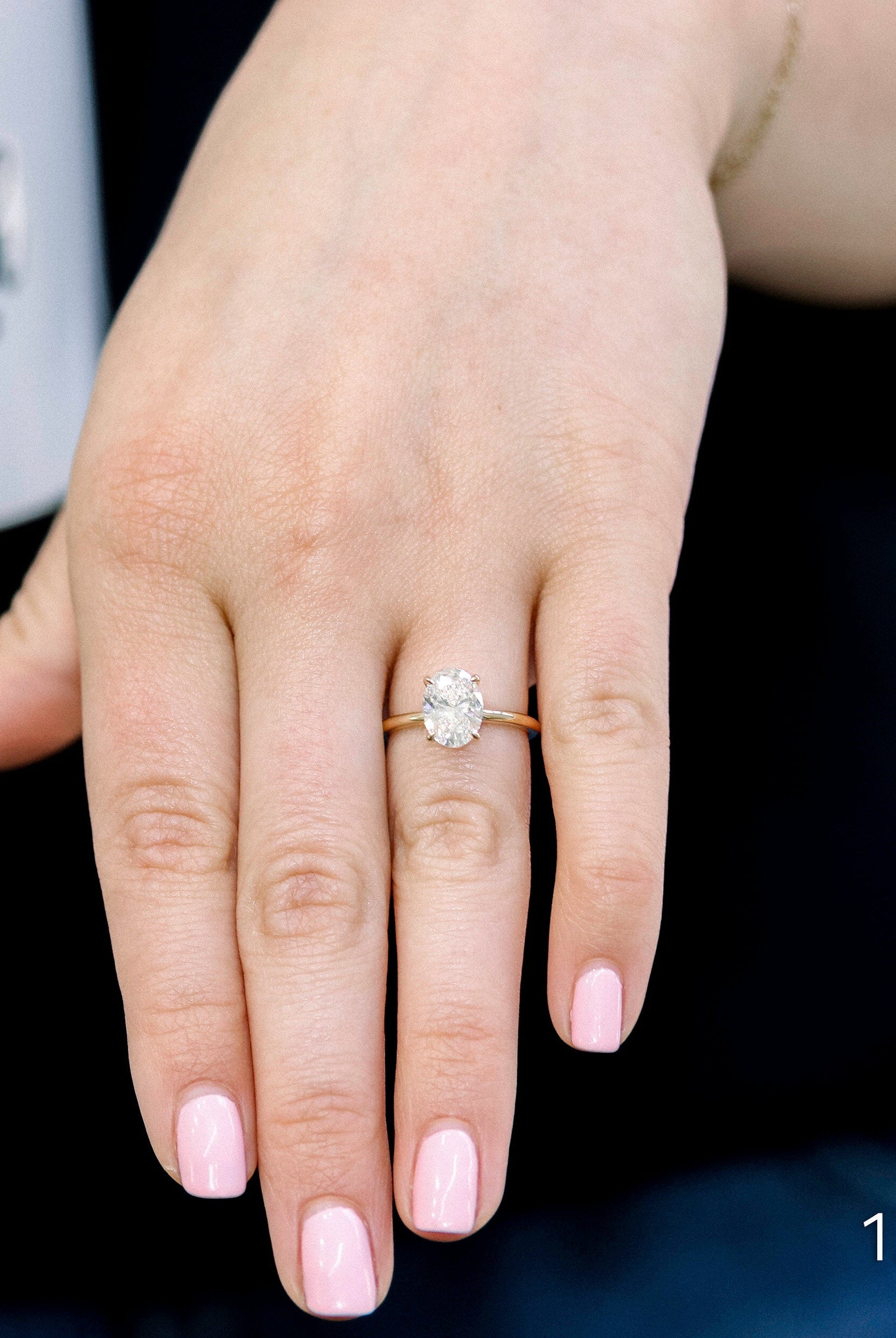 Oval Cut Moissanite Engagement Ring