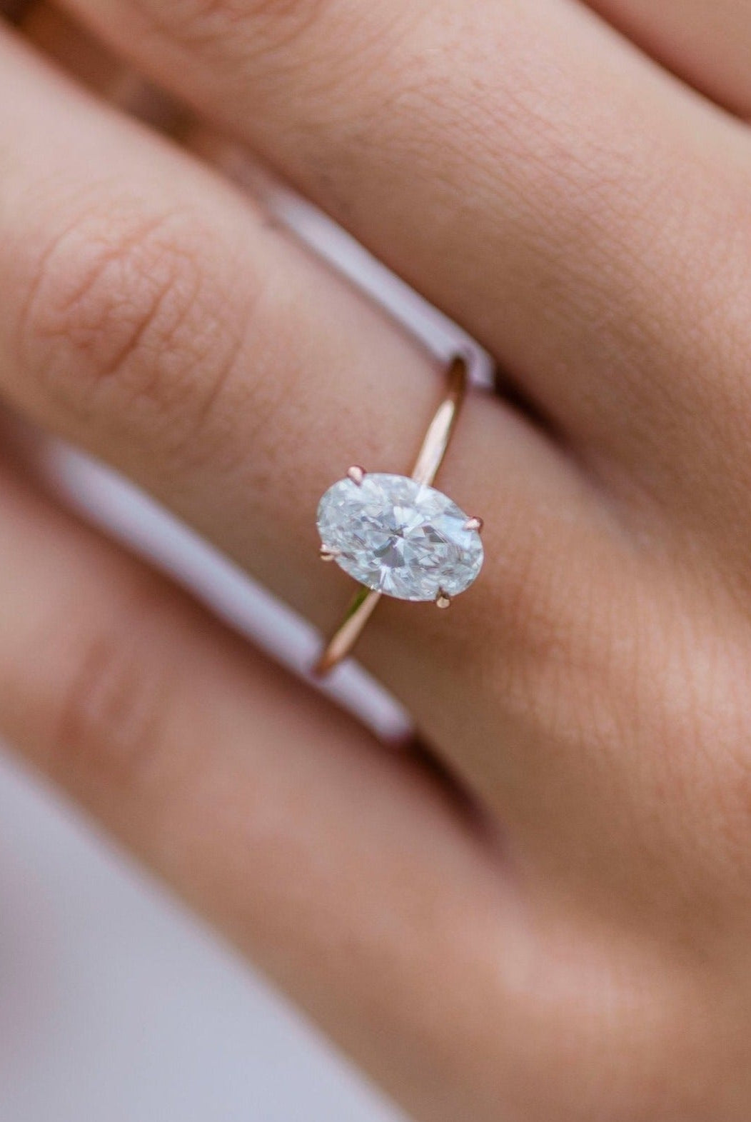 Oval Cut Moissanite Engagement Ring