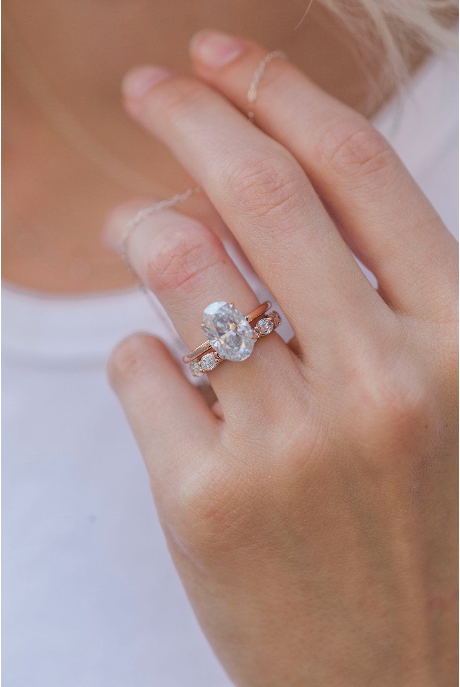 4.0CT Elongated Oval Moissanite Diamond Solitaire Engagement Ring