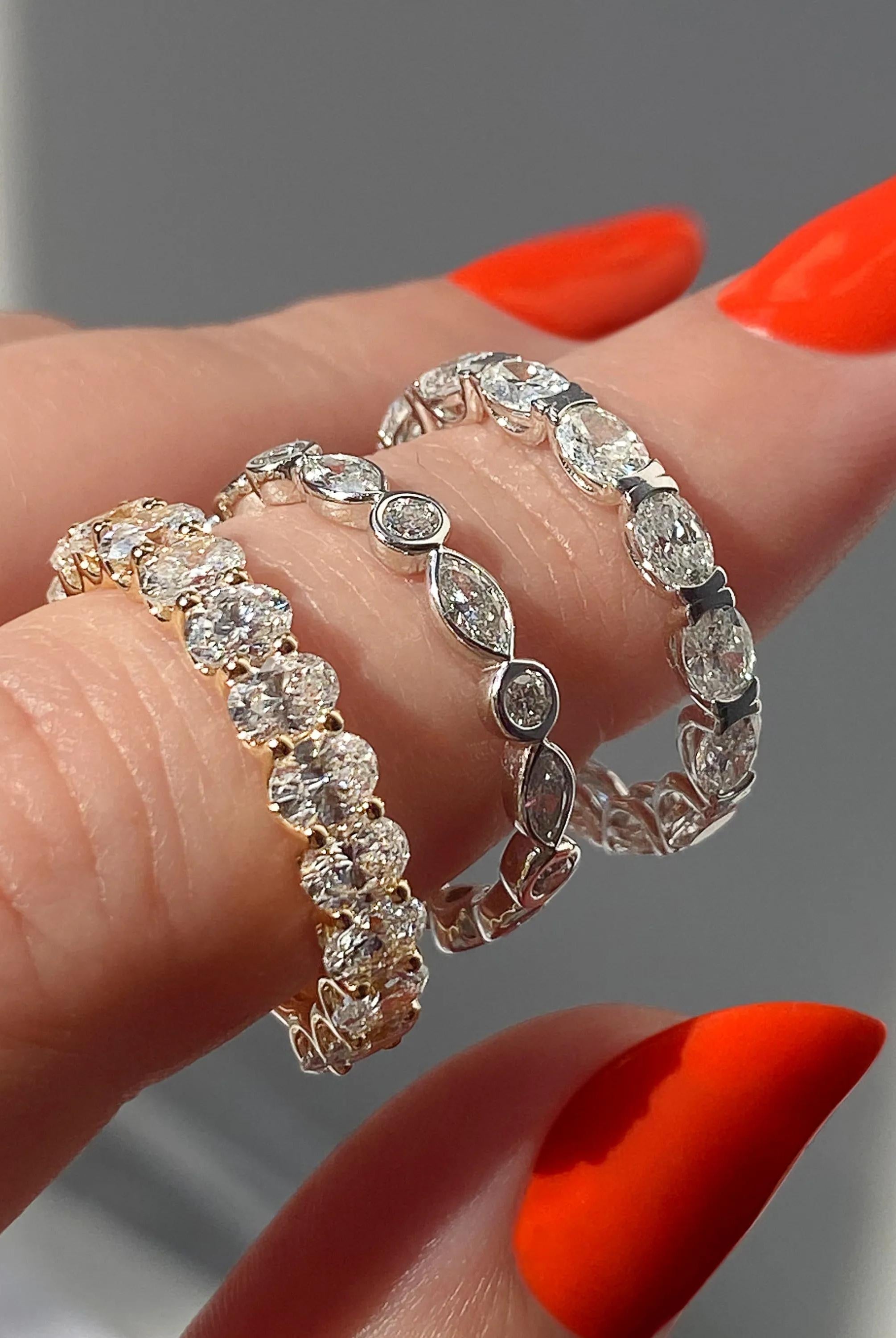 oval-cut-half-bezel-moissanite-bridal-wedding-band