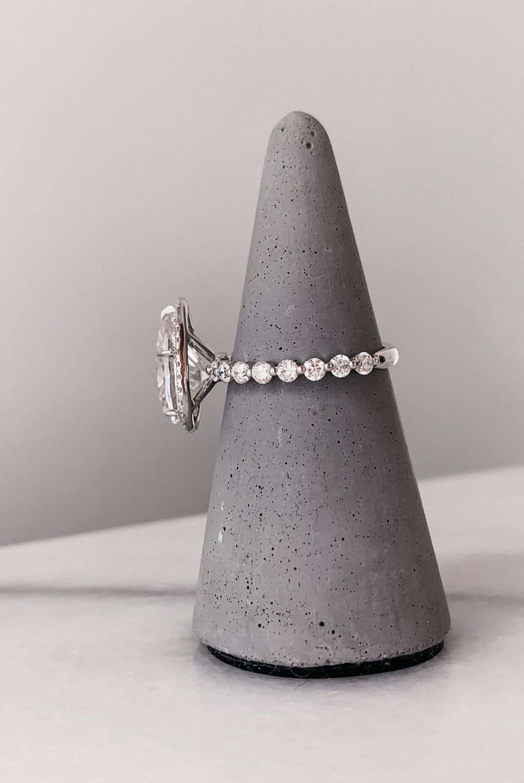 2.0CT Pear Halo Moissanite Diamond Bubble Pave Engagement Ring