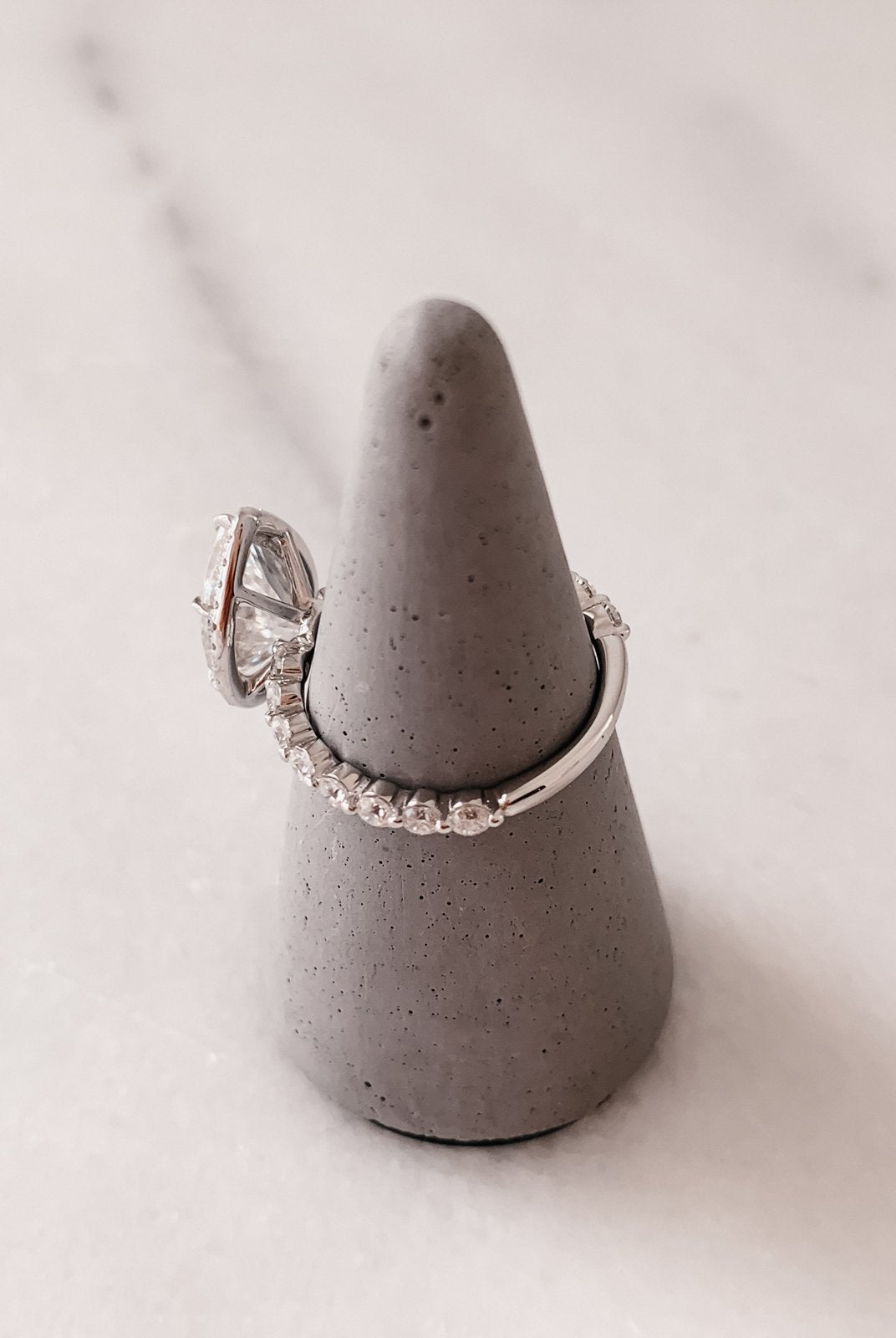 2.0CT Pear Halo Moissanite Diamond Bubble Pave Engagement Ring