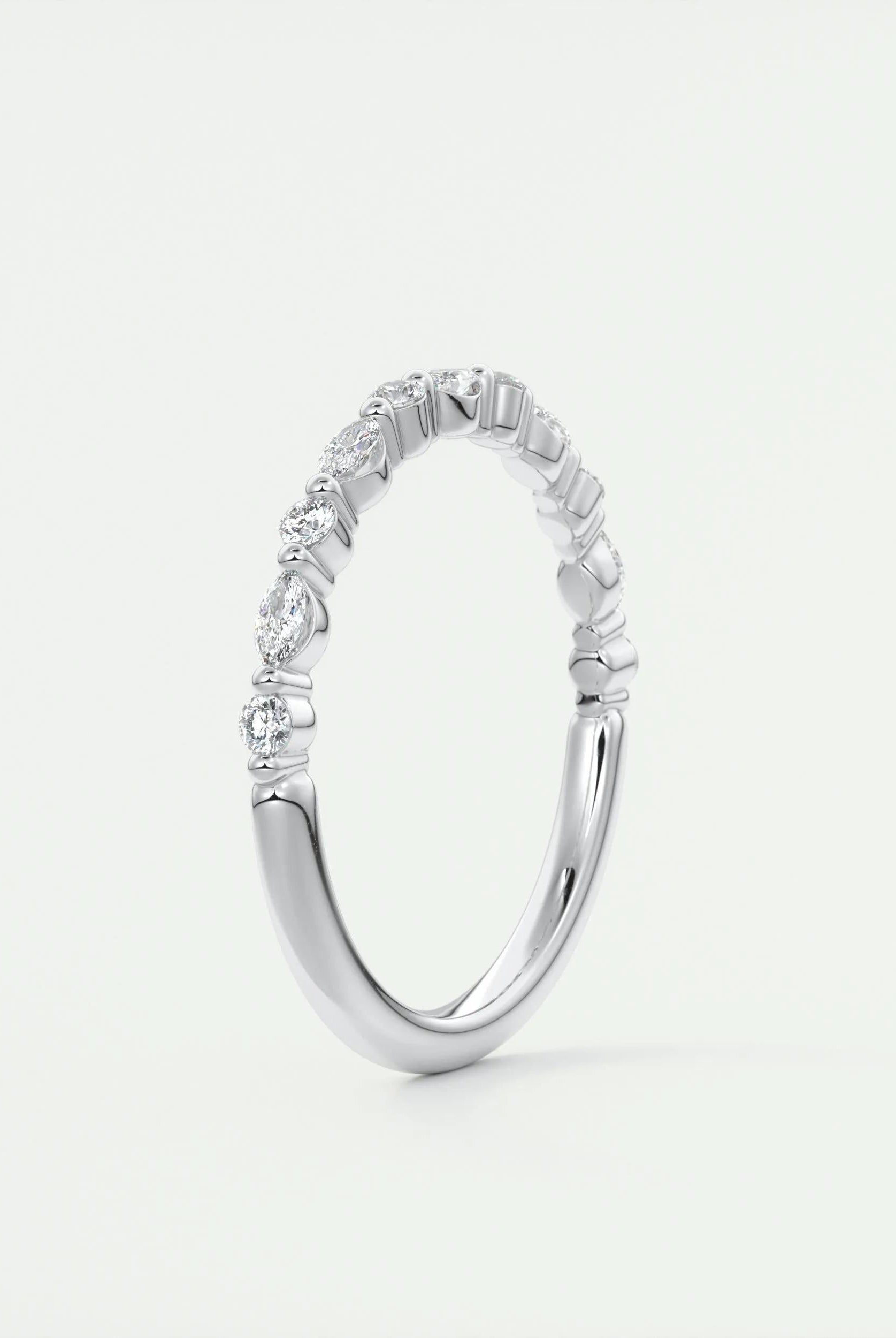 marquise-round-alternative-moissanite-wedding-band