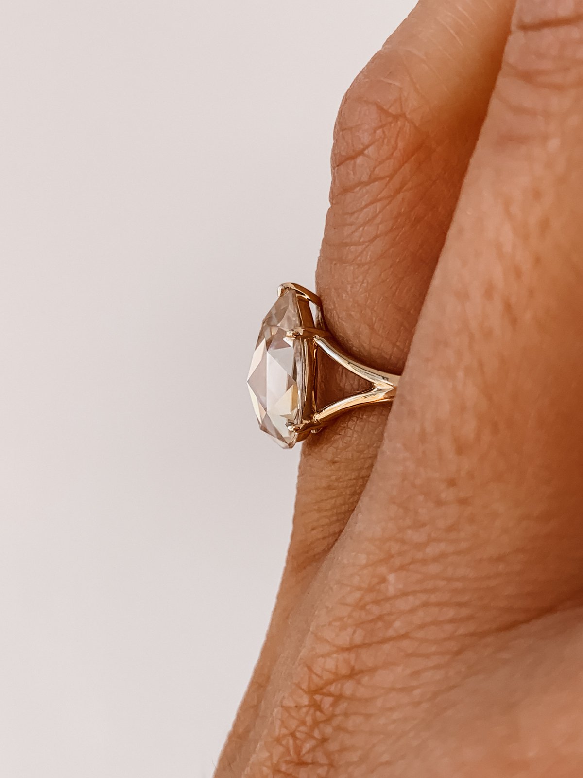 1.0 CT Pear Rose Cut Moissanite Diamond Split Shank Engagement Ring For Women