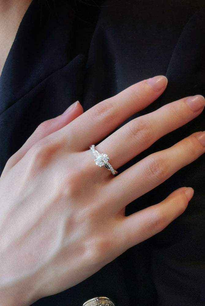 1-0-ct-oval-shaped-moissanite-twisted-pave-setting-engagement-ring
