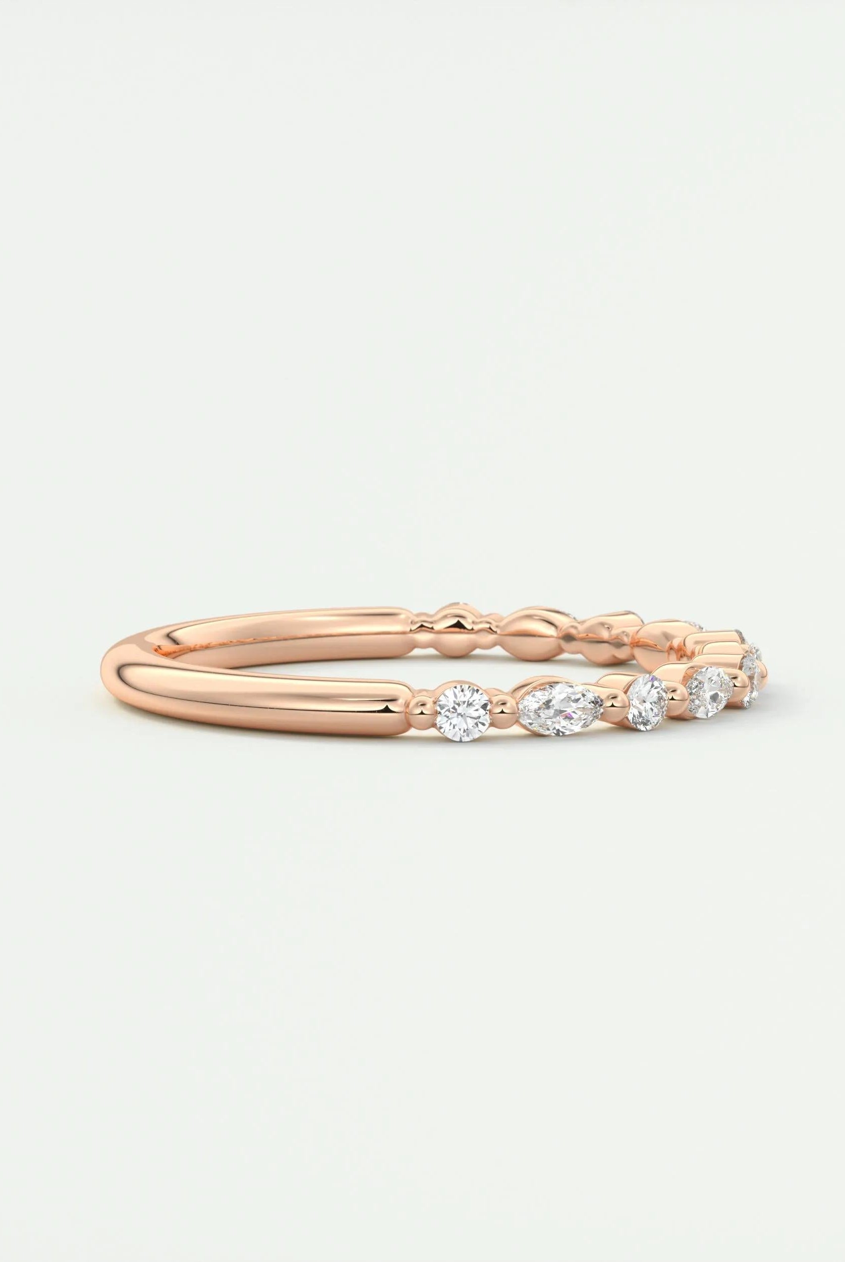 marquise-round-alternative-moissanite-wedding-band