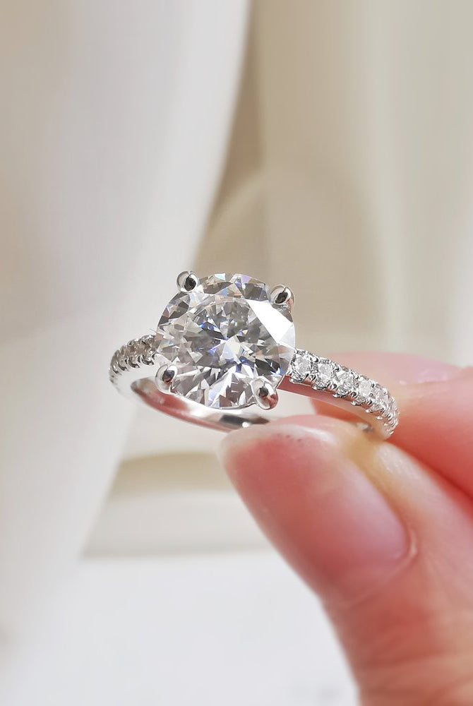 1-50-ct-round-shaped-moissanite-pave-setting-engagement-ring