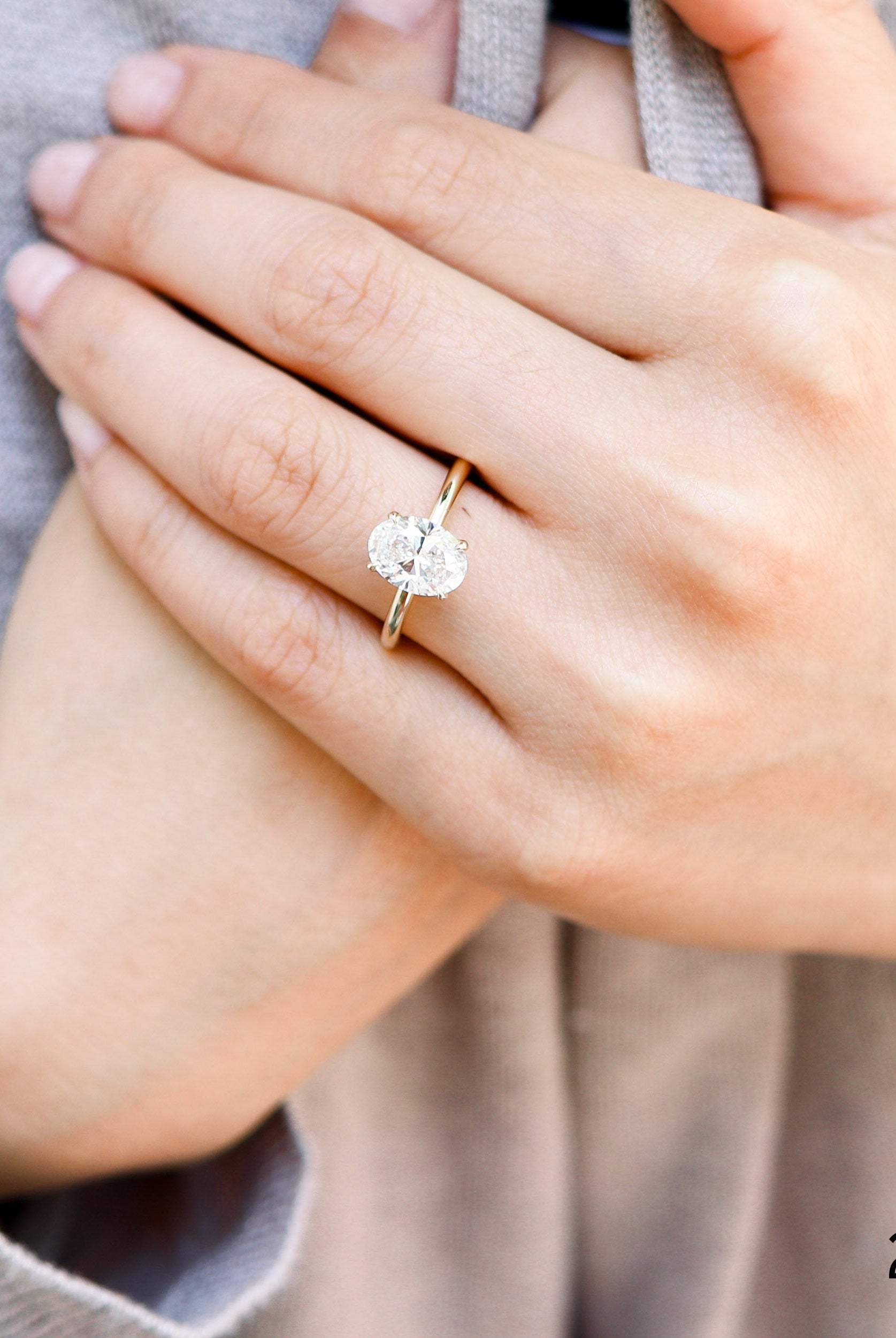 2.0ct Oval Four Prong Moissanite Diamond Solitaire Engagement Ring For Women