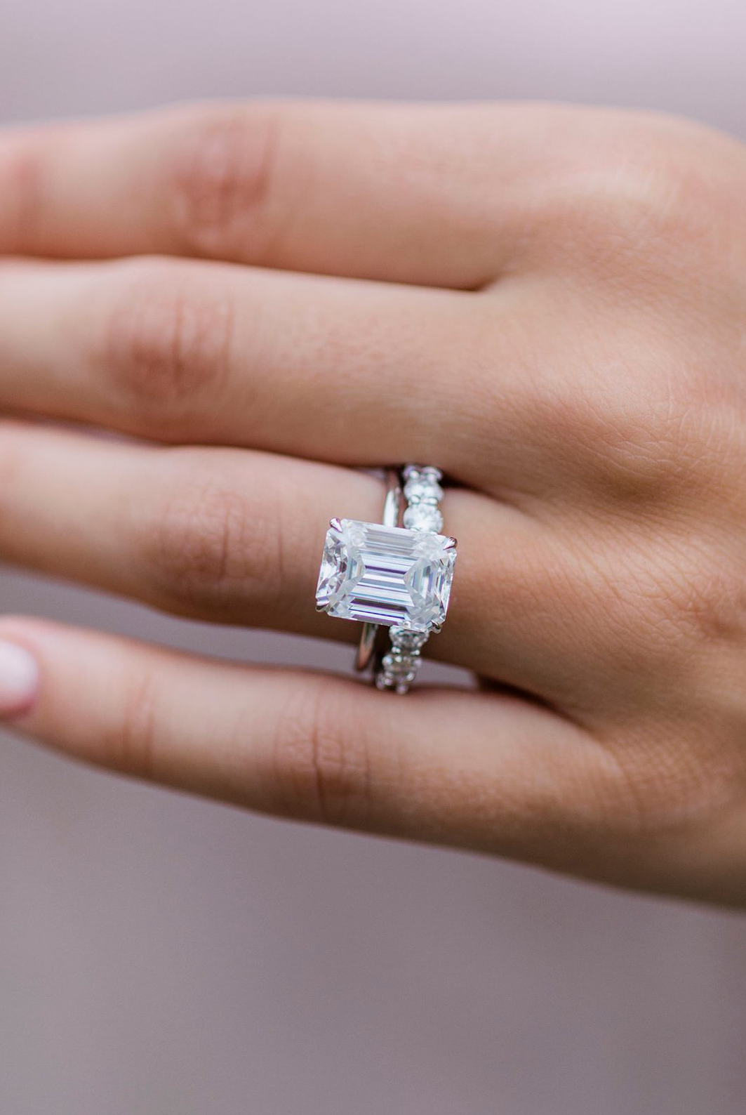 moissanite vs traditional diamonds