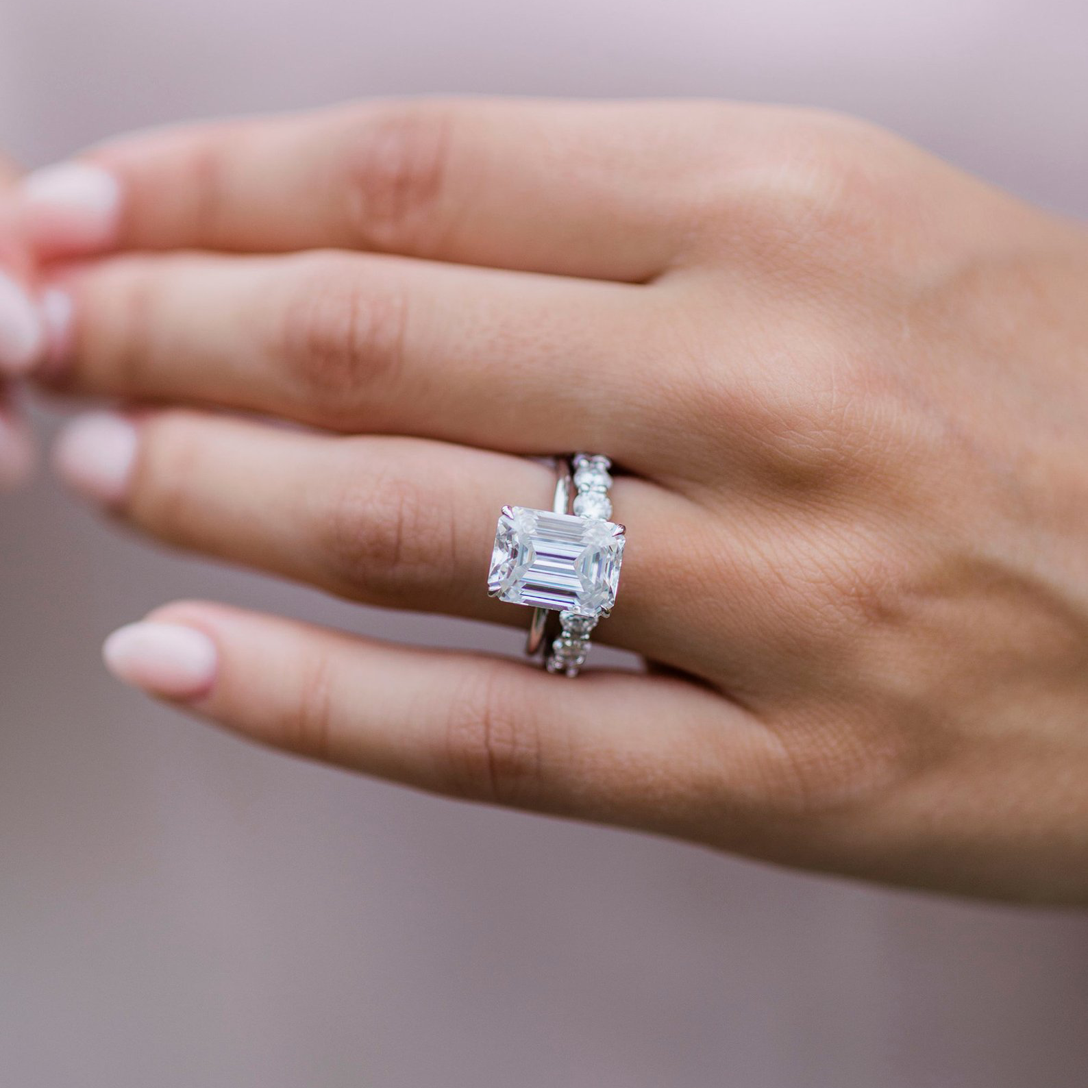 moissanite vs traditional diamonds