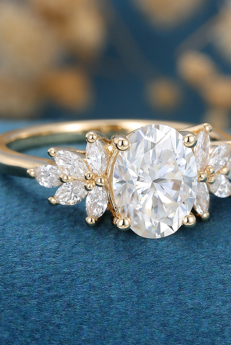 oval-shaped-moissanite-cluster-engagement-ring-23