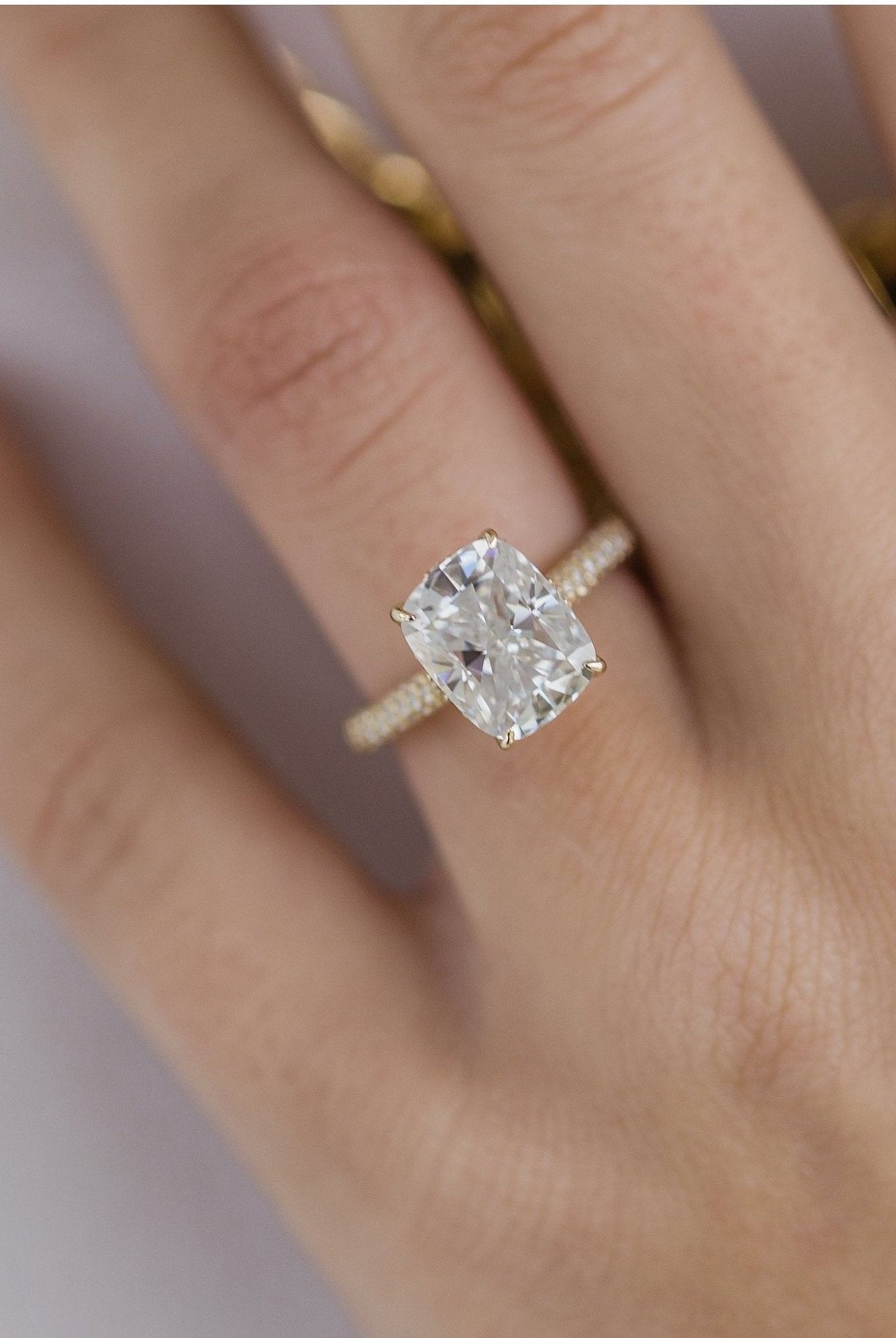 Moissanite diamond oval pendant necklace promotion online