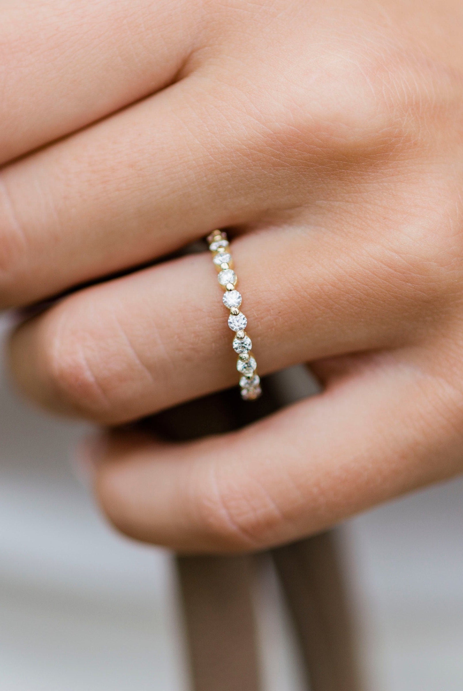 0-70-tcw-round-bubble-prong-moissanite-wedding-band