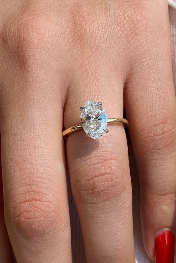 1.33CT Oval Solitaire Moissanite Diamond Four Prong Engagement Ring For Women