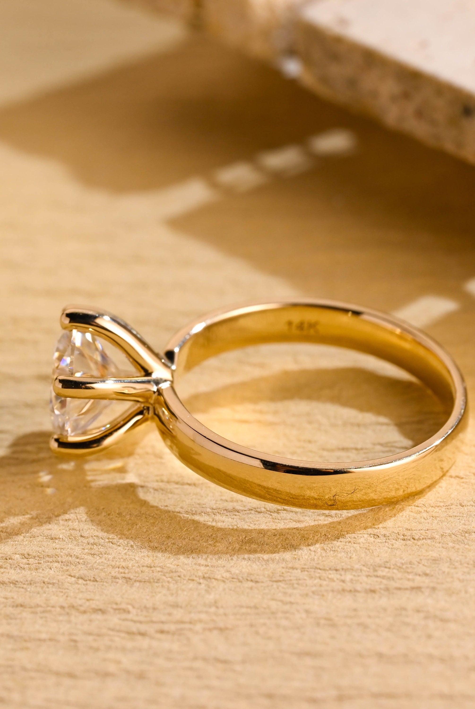 1 Carat Moissanite Engagement Ring