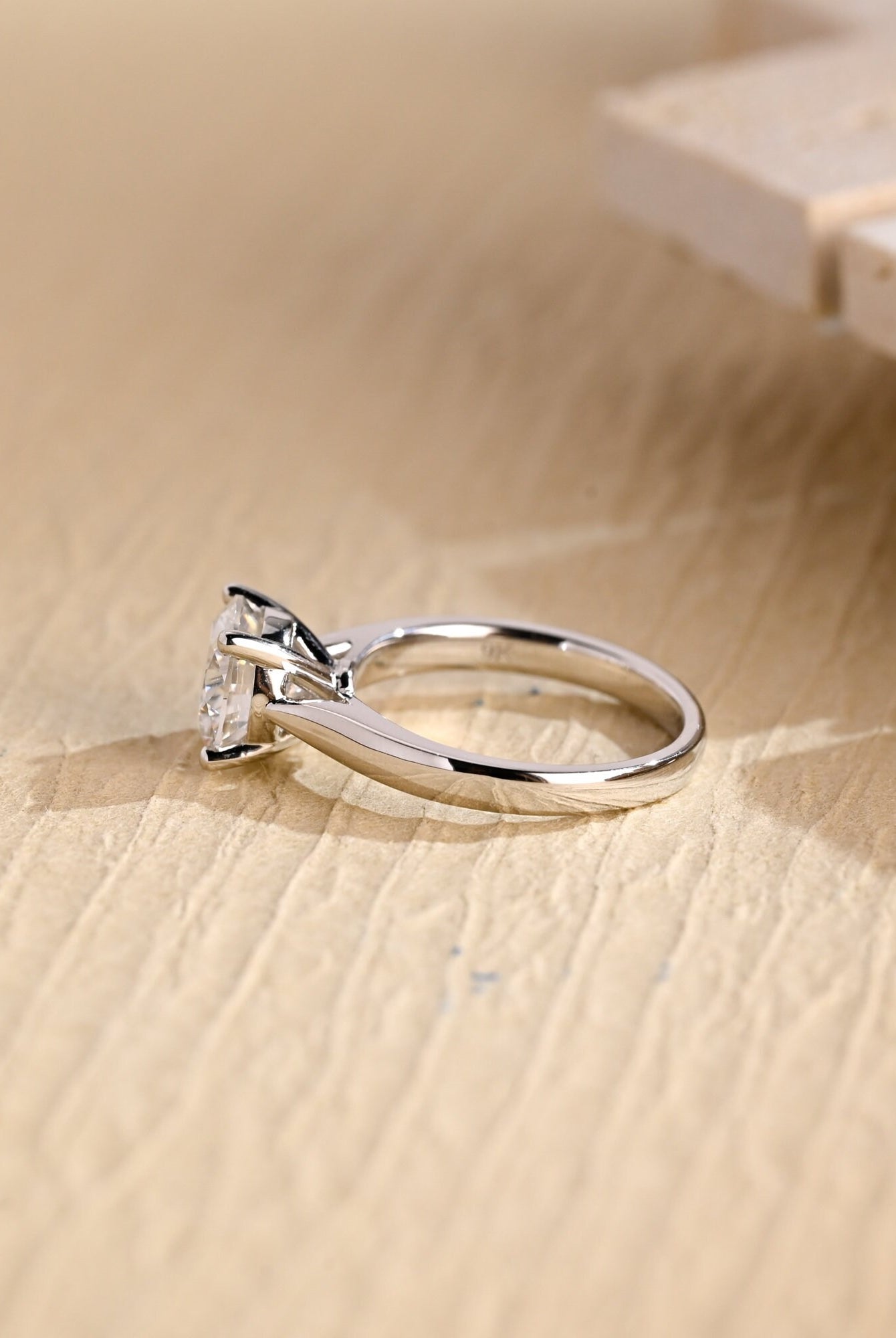 1 Carat Moissanite Engagement Ring