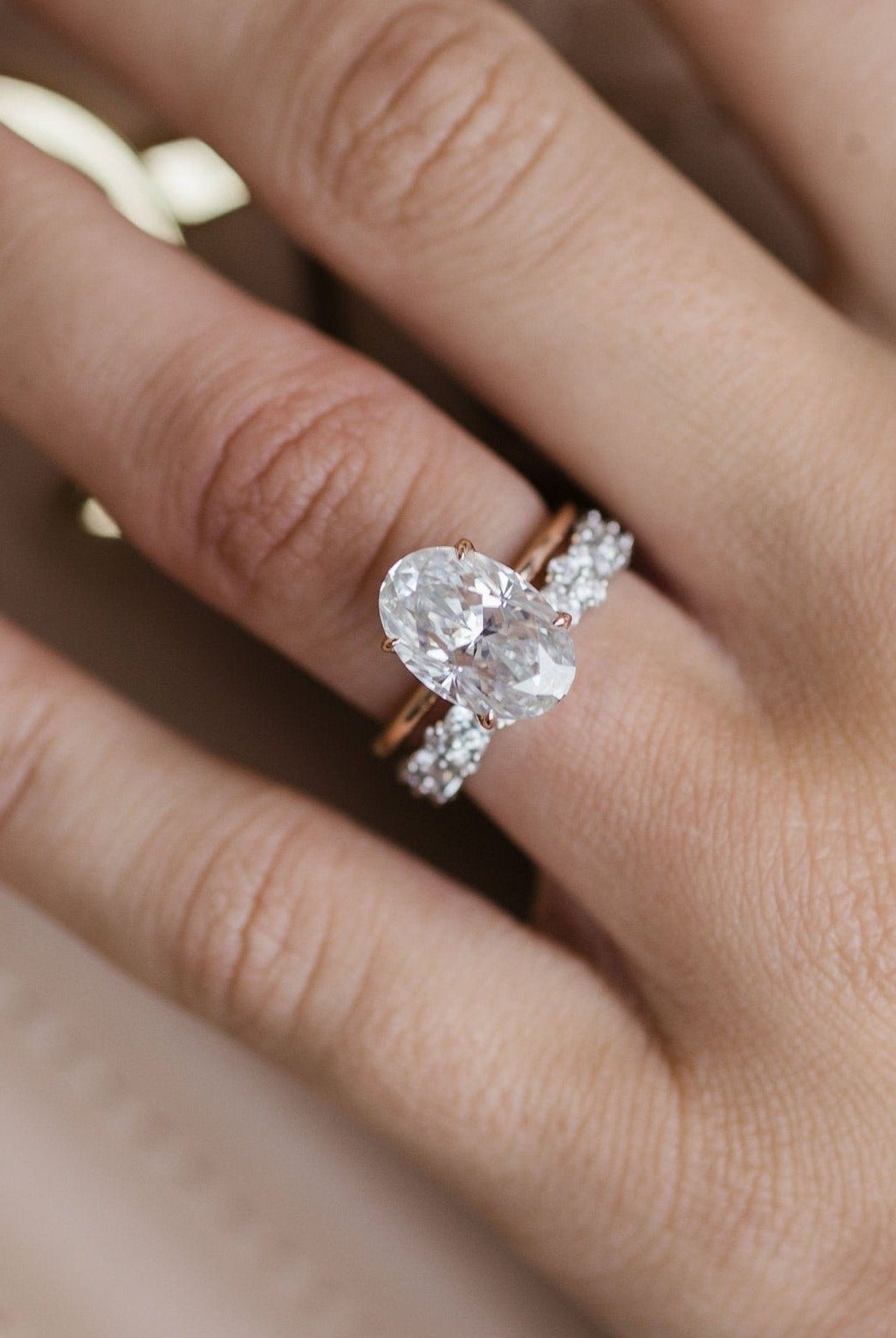 4.0CT Elongated Oval Moissanite Diamond Solitaire Engagement Ring