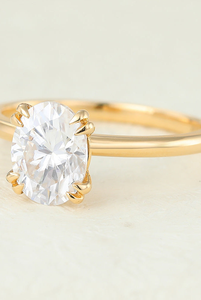 oval-shaped-moissanite-solitaire-engagement-ring-5