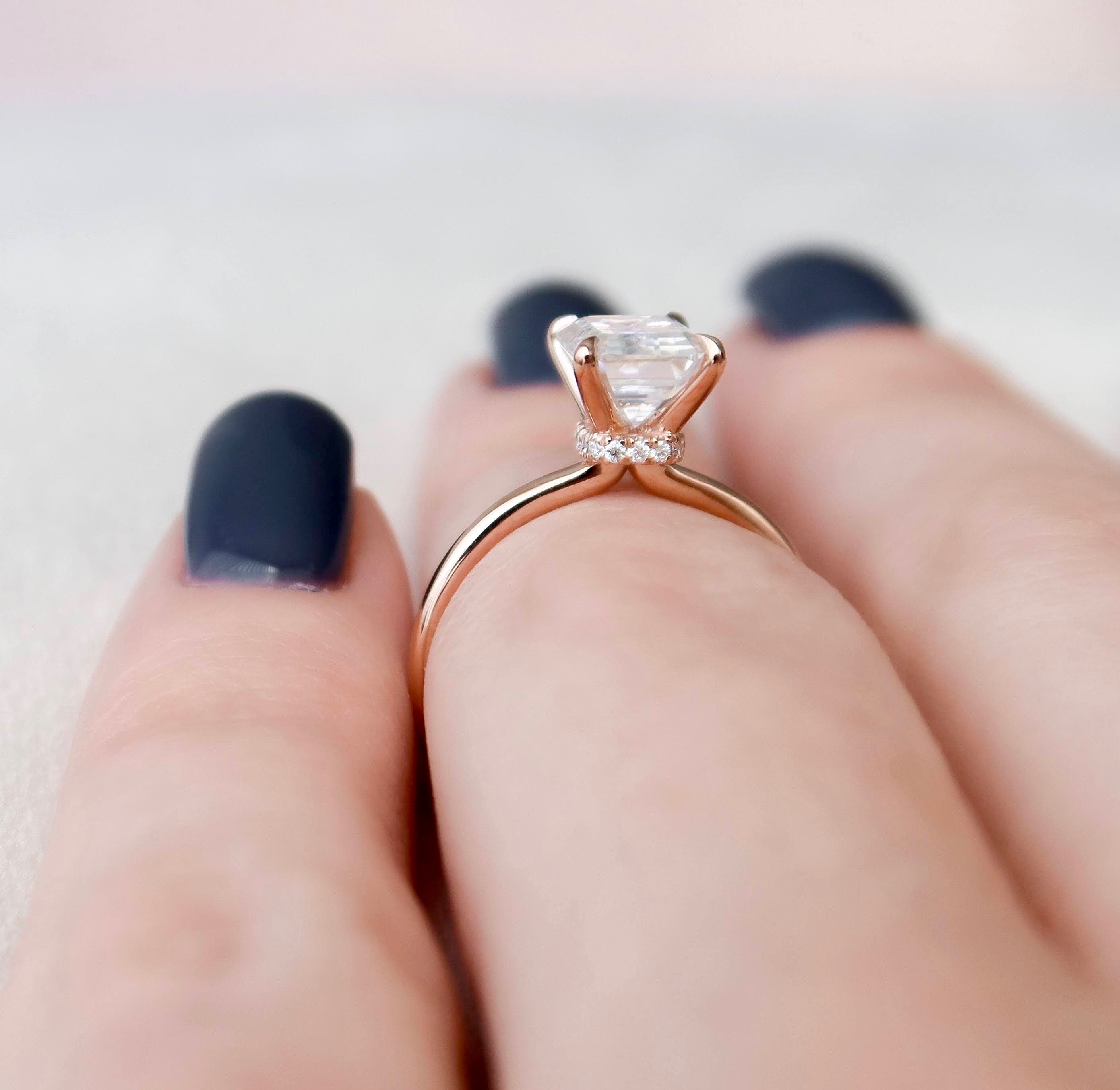 Emerald Moissanite Diamond Ring