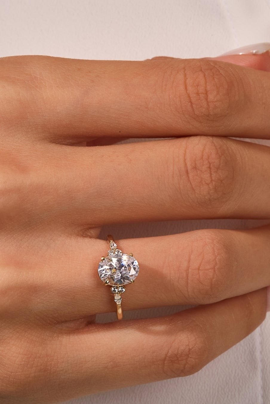 Oval Cut Moissanite Engagement Ring