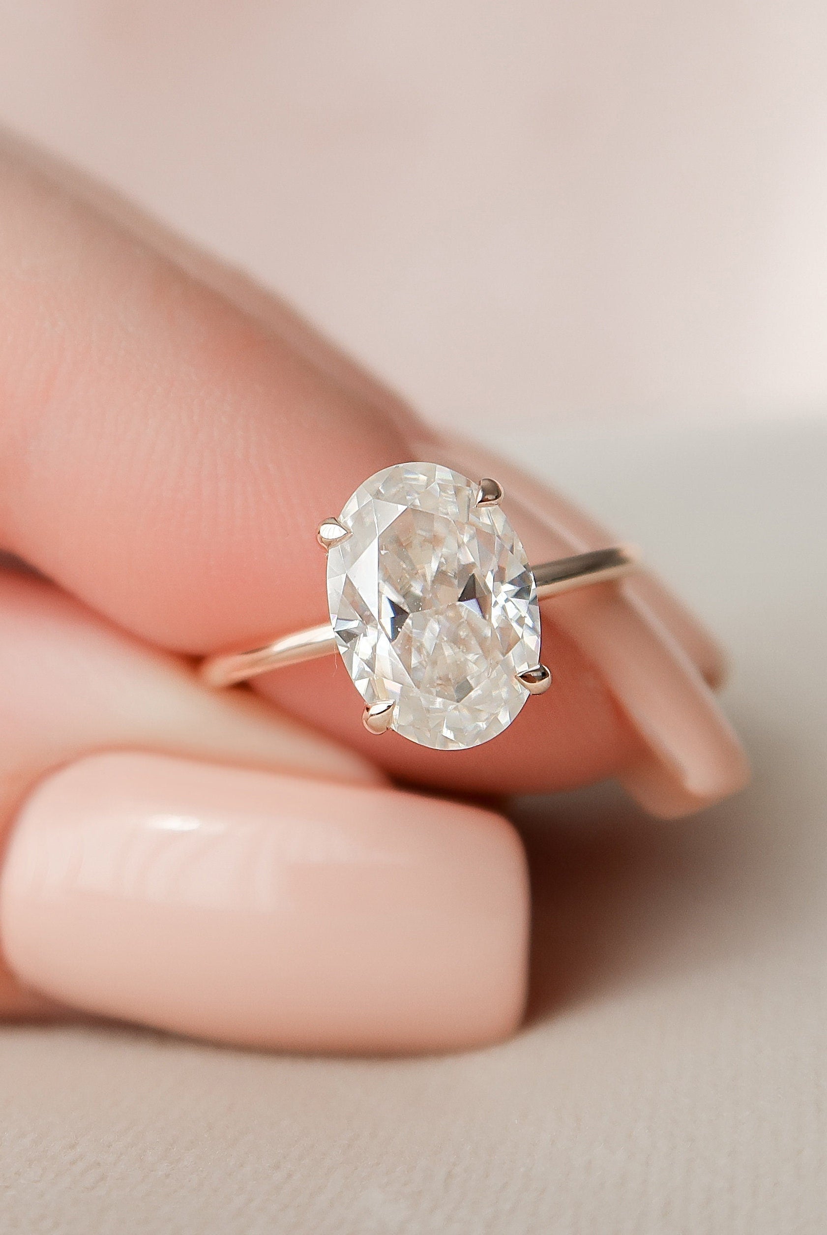 Oval Cut Moissanite Engagement Ring