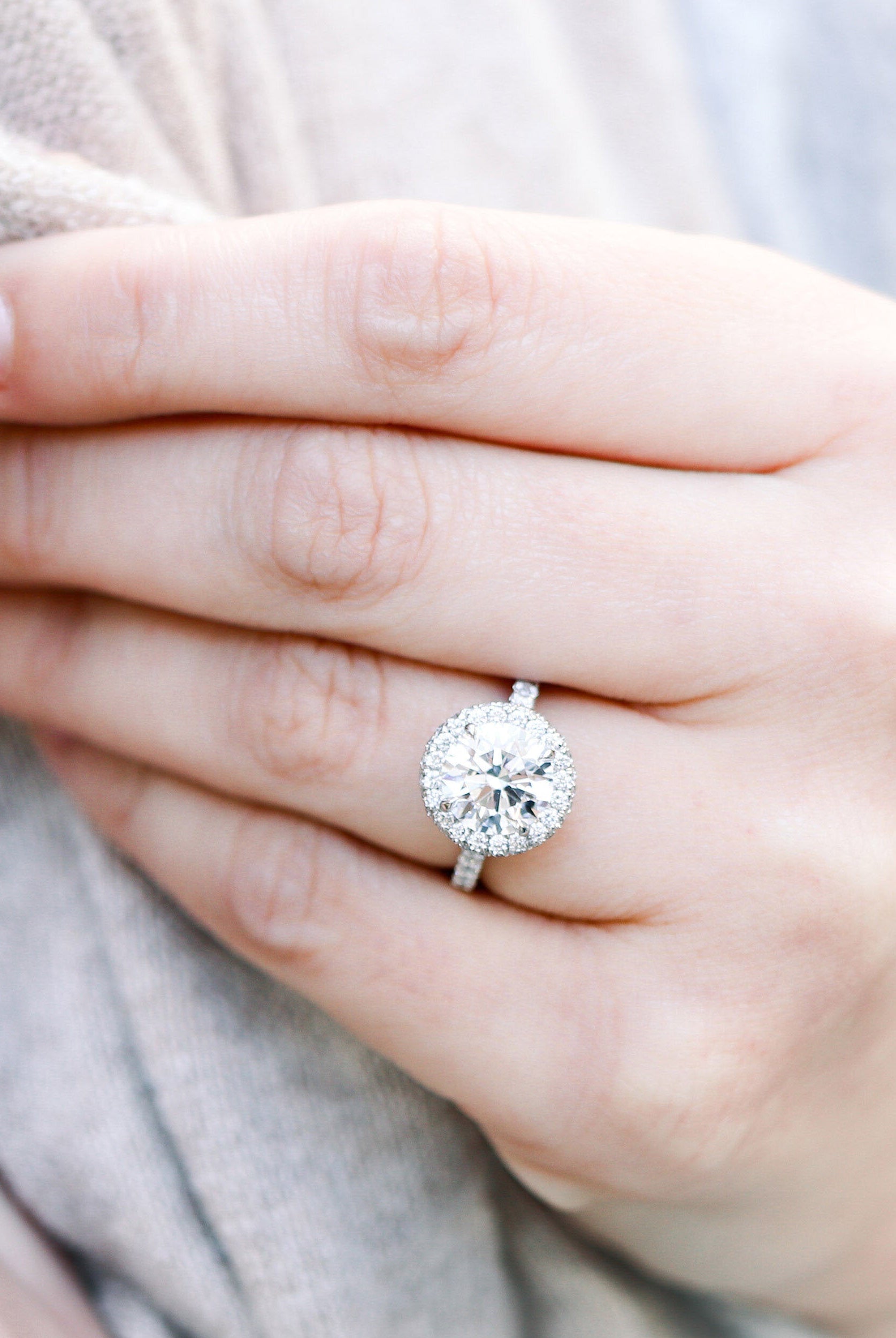 Round Brilliant Moissanite Engagement Ring