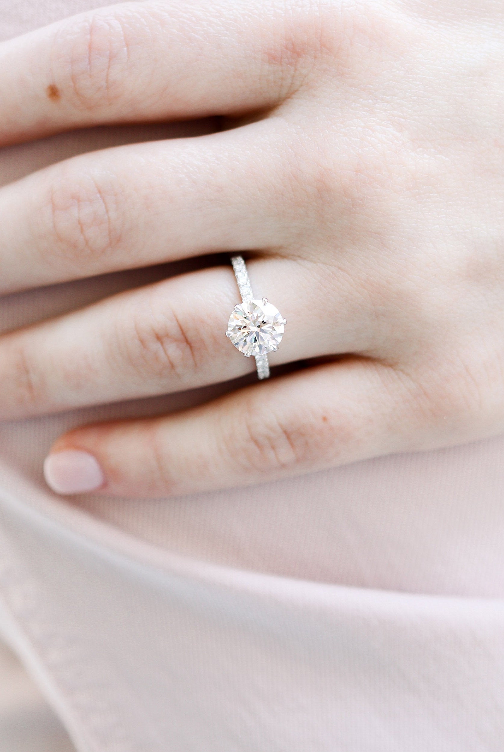 Round Brilliant Moissanite Ring