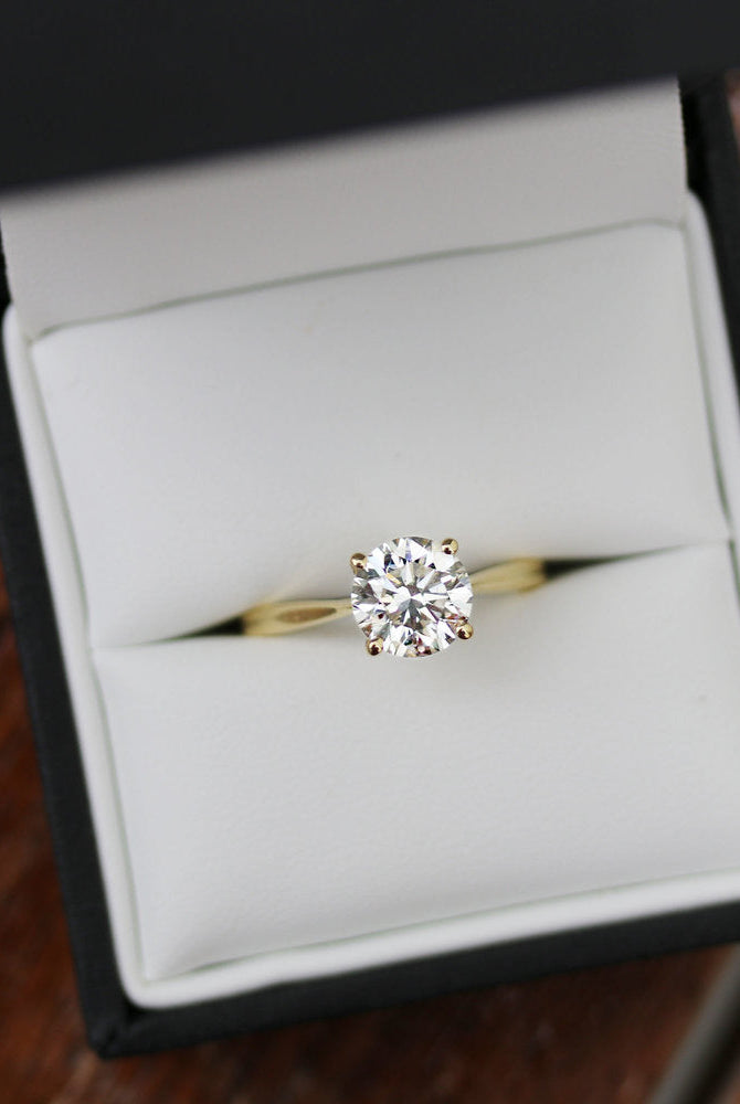 Round Cut Moissanite Ring
