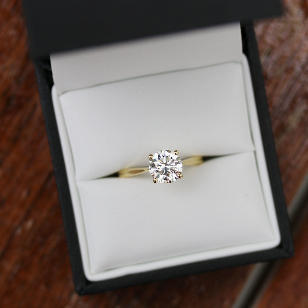 Round Cut Moissanite Ring
