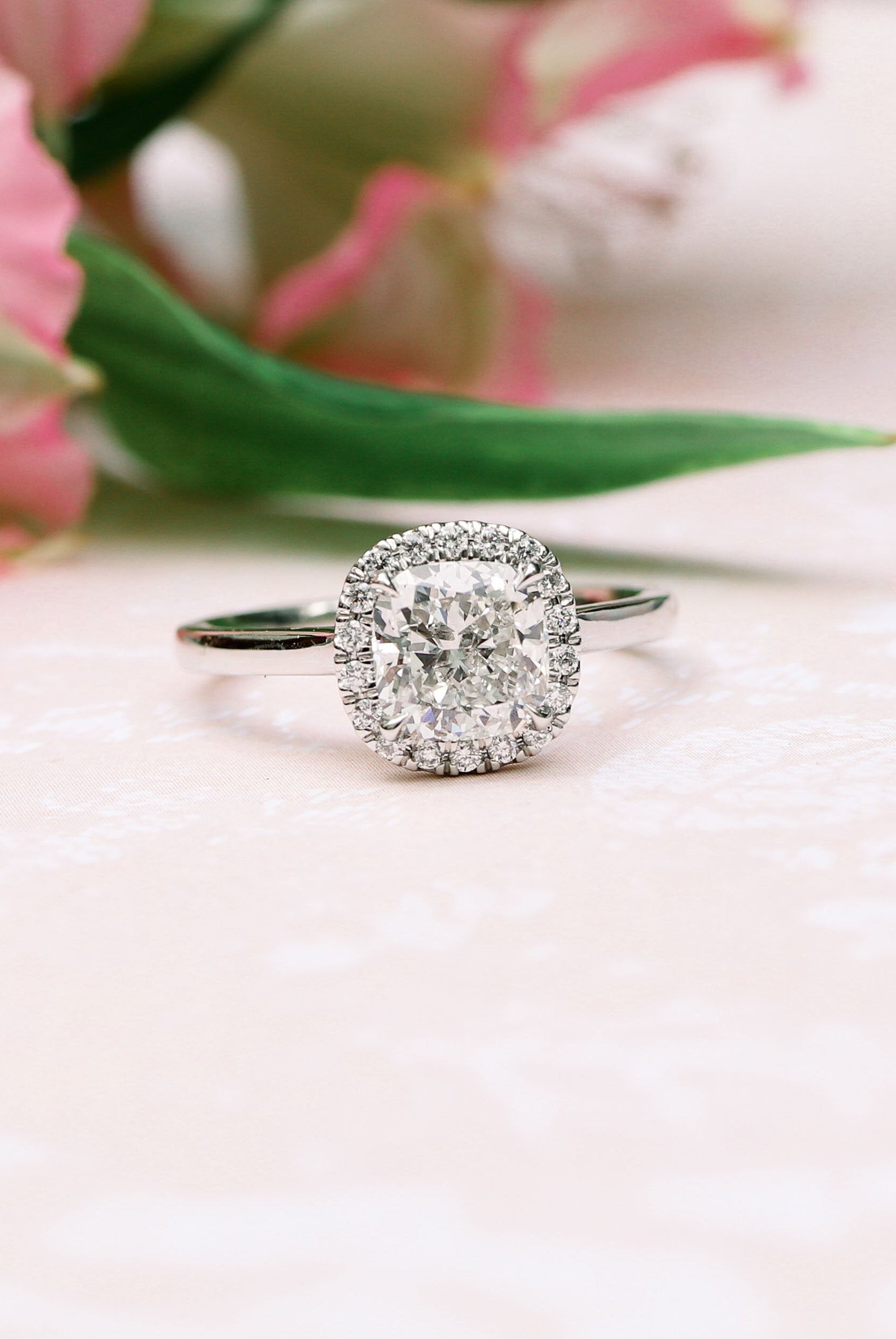 2.0CT Cushion Cut Moissanite Halo Diamond Engagement Ring
