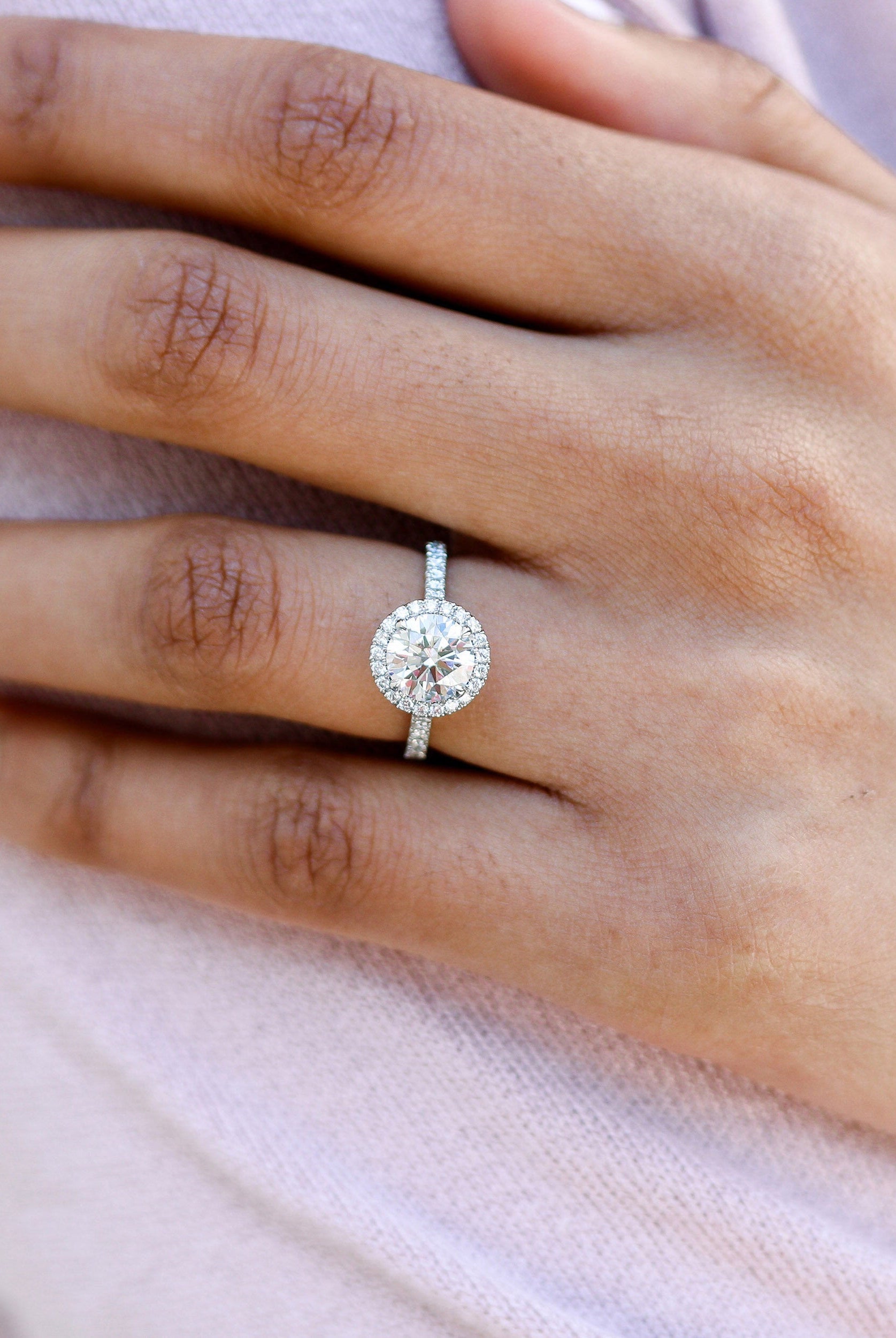 Round Brilliant Moissanite Ring